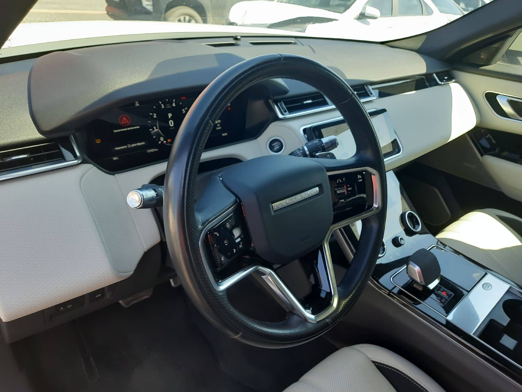 Land Rover Velar,  51 420 км, 2022 года в лизинг