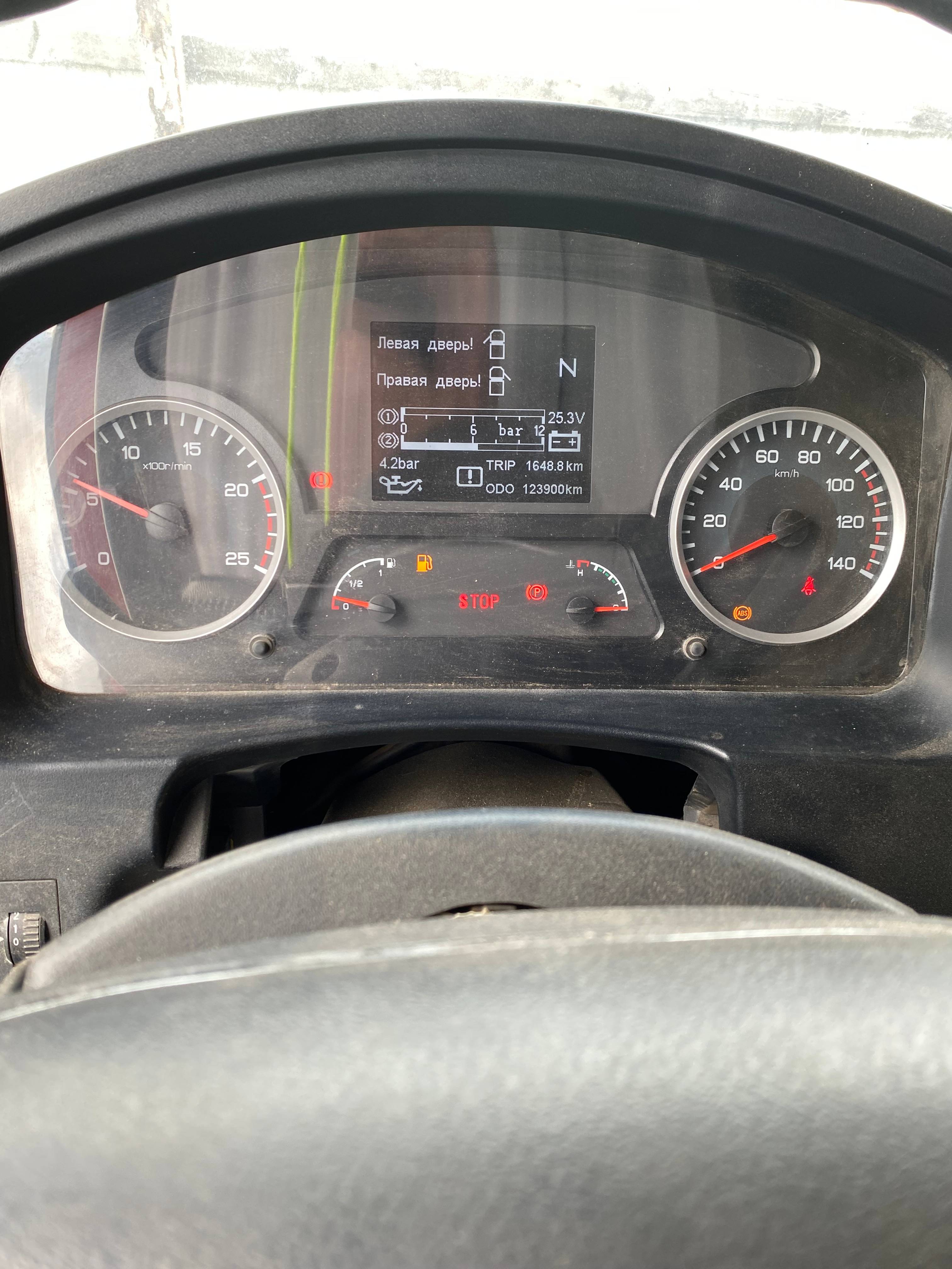Shacman SX33186W366C,  123 900 км, 2022 года в лизинг