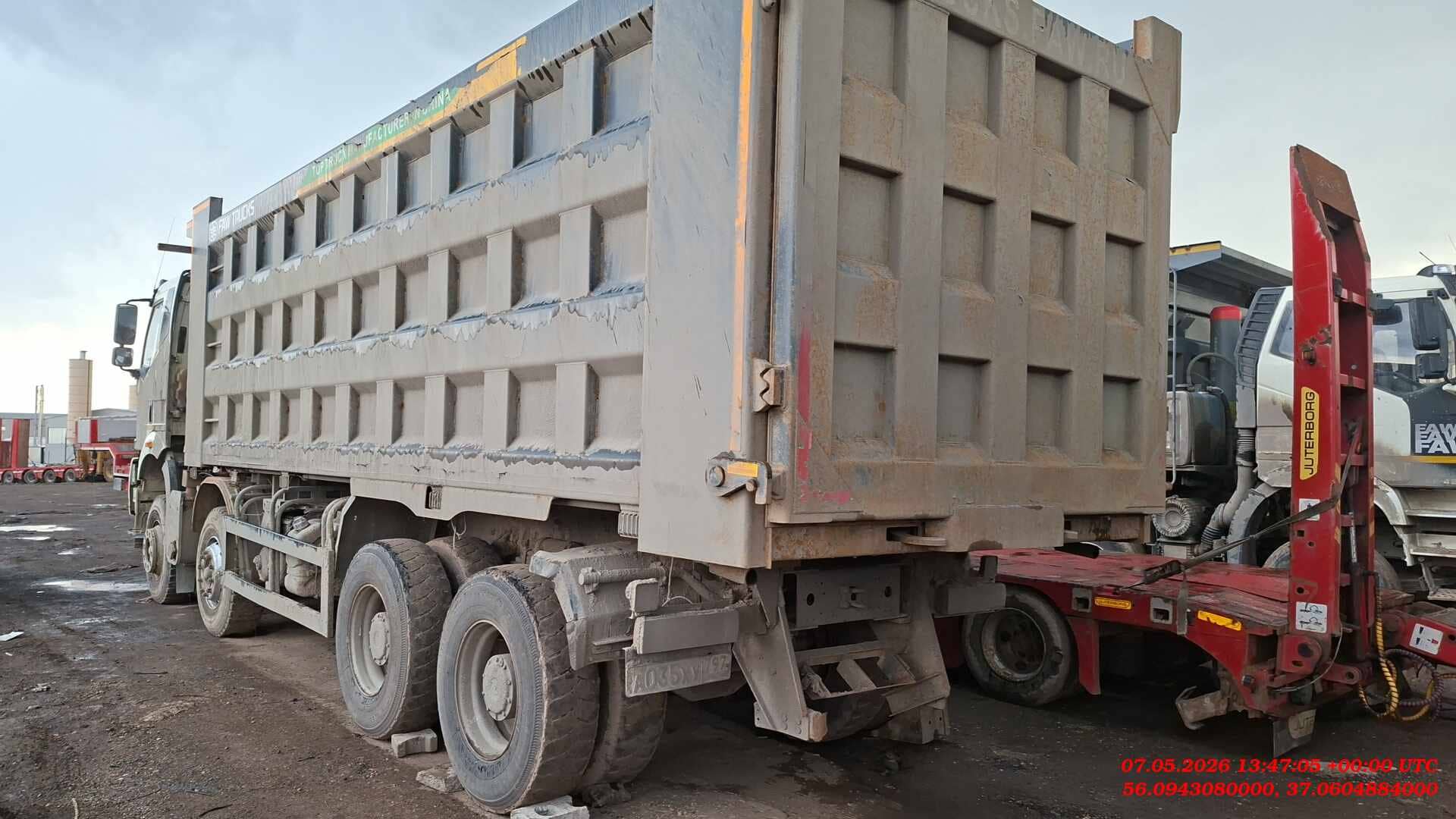 FAW CA3310P66K24T4E5 8х4,  130 795 км, 2023 года в лизинг