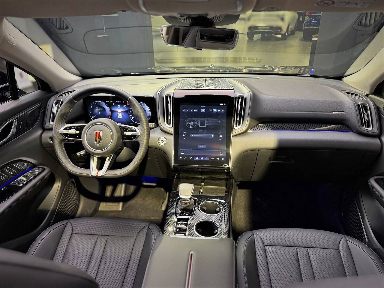 Hongqi HS3 Делюкс 2.0Т полный привод (Deluxe)