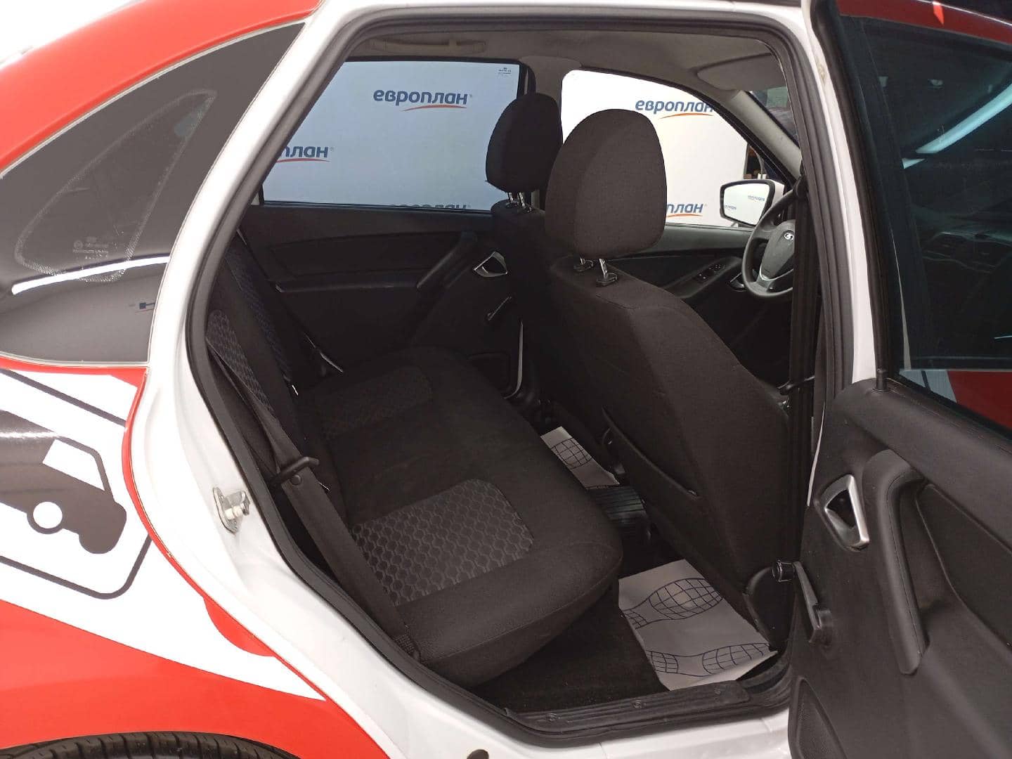 Lada Granta седан,  113 749 км, 2024 года в лизинг