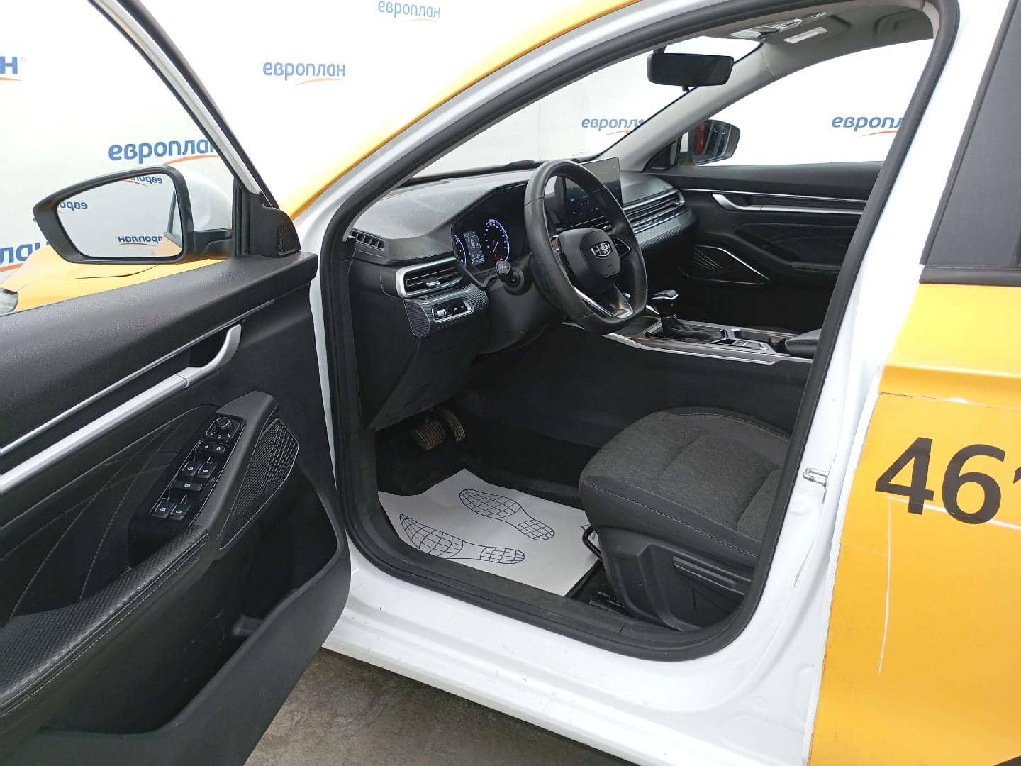 Geely Emgrand,  192 009 км, 2023 года в лизинг