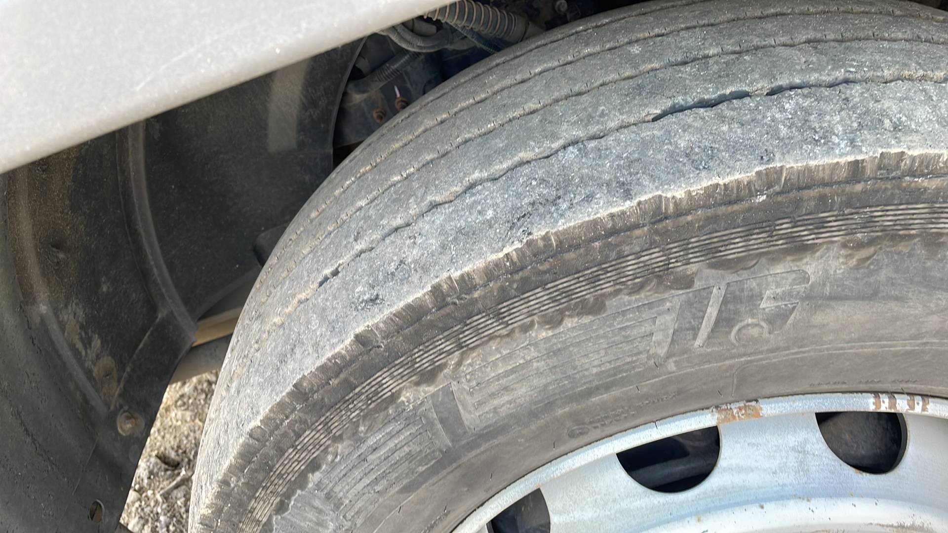 Ford CARGO 1848MТ XHR 4x2,  664 880 км, 2019 года в лизинг