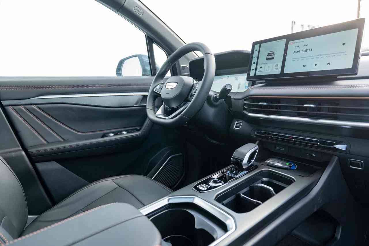 Geely Okavango Flagship 2.0T 7DCT 2WD