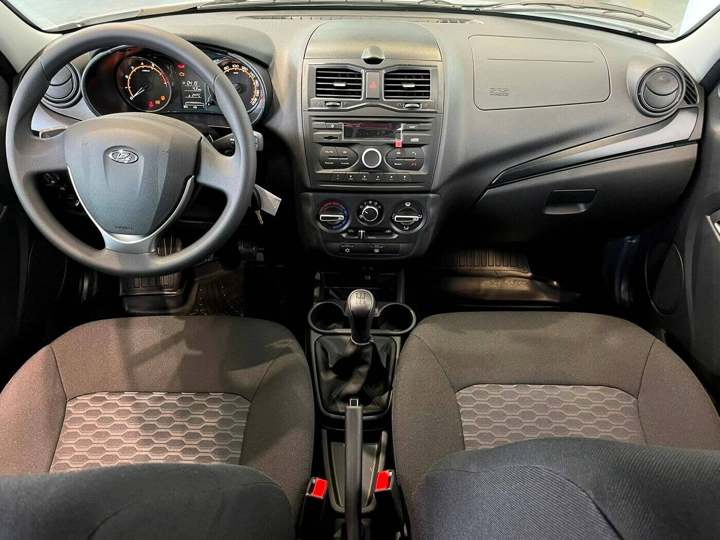 Lada Granta седан Комфорт 1.6 90 л.с. МТ (Comfort)