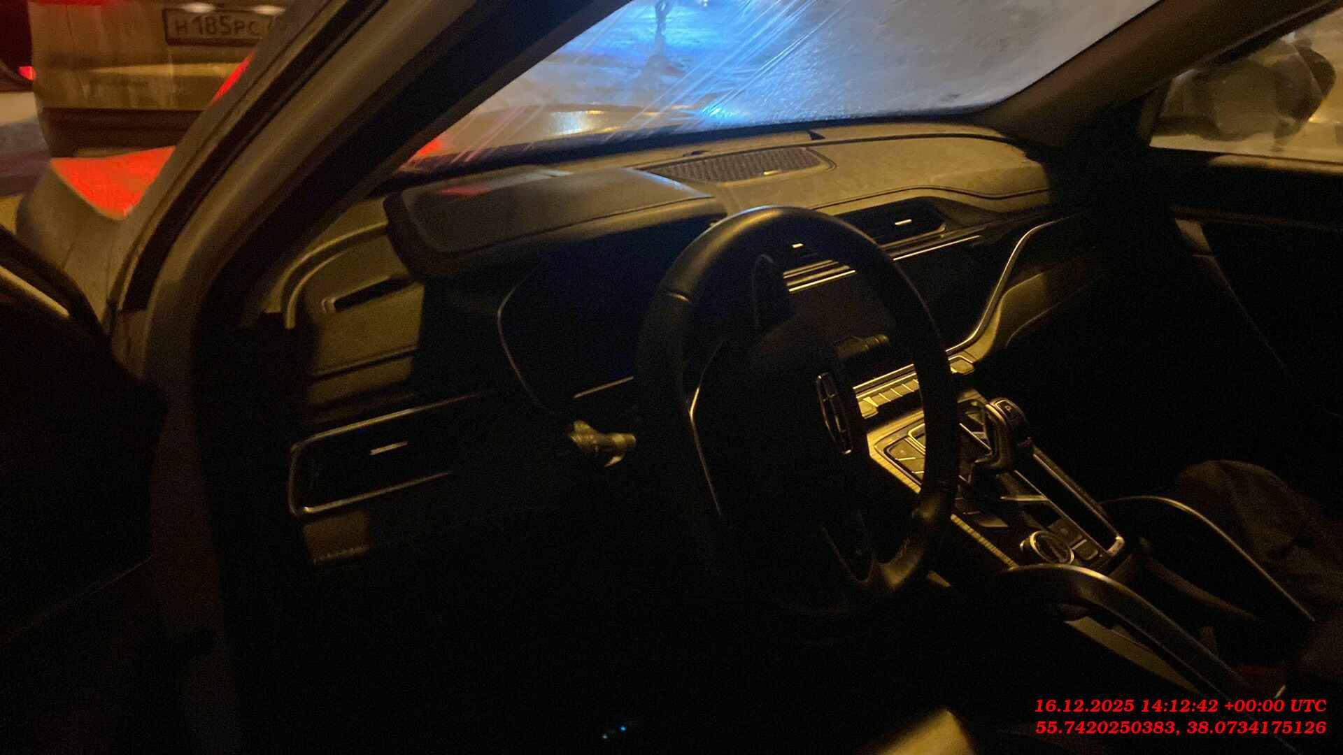 Geely Atlas Pro,  100 000 км, 2024 года в лизинг