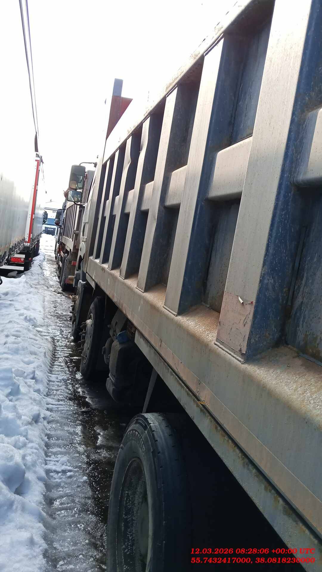 FAW CA3310P66K24T4E5 8х4,  200 000 км, 2022 года
