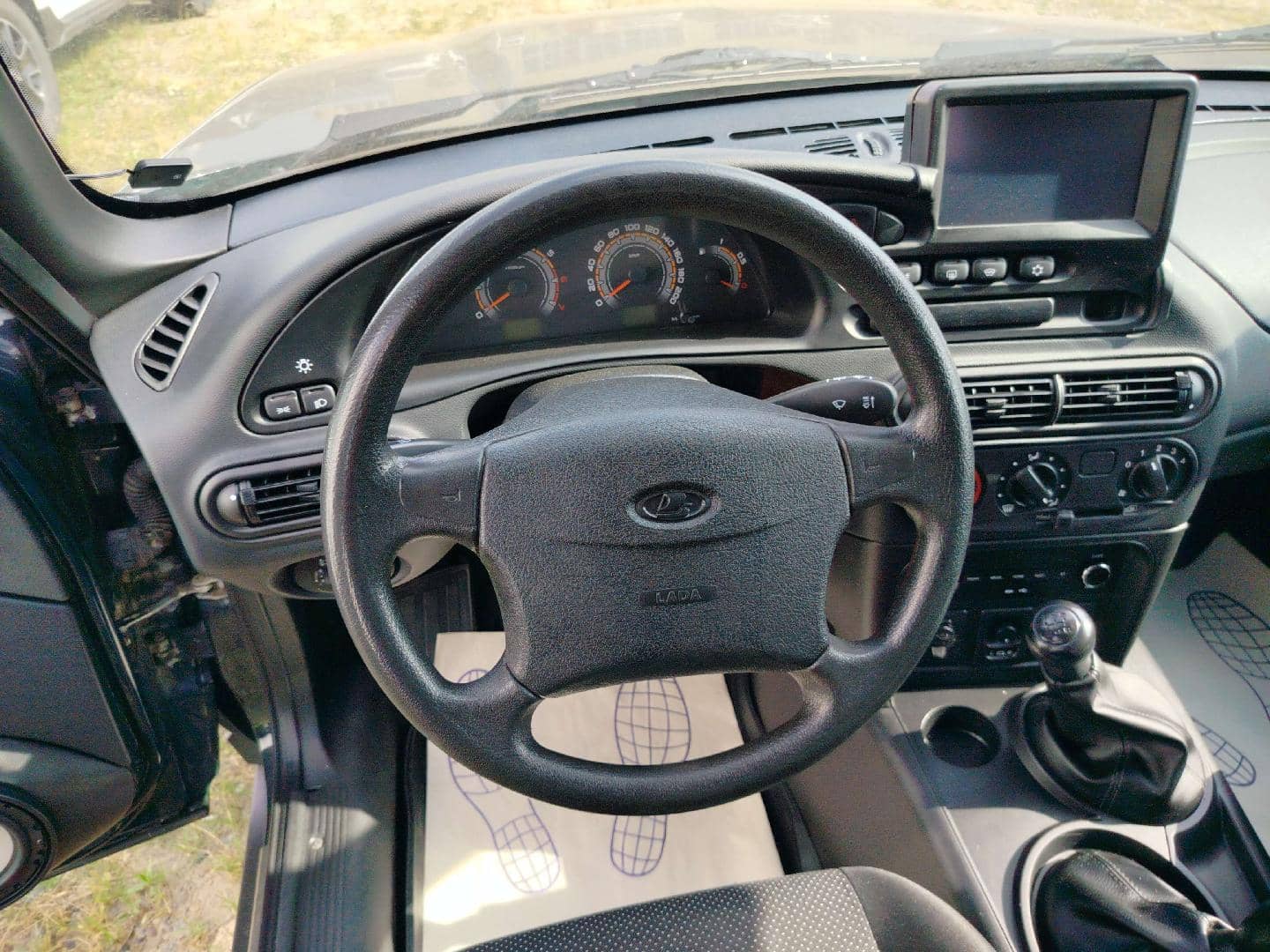 Lada Niva Travel,  92 436 км, 2023 года в лизинг