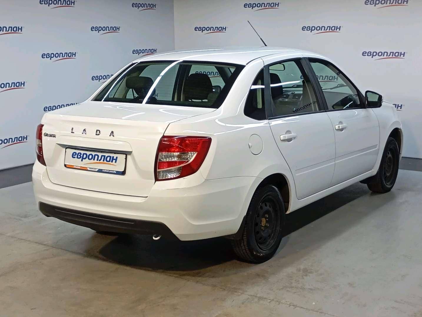 Lada Granta седан,  76 172 км, 2023 года в лизинг