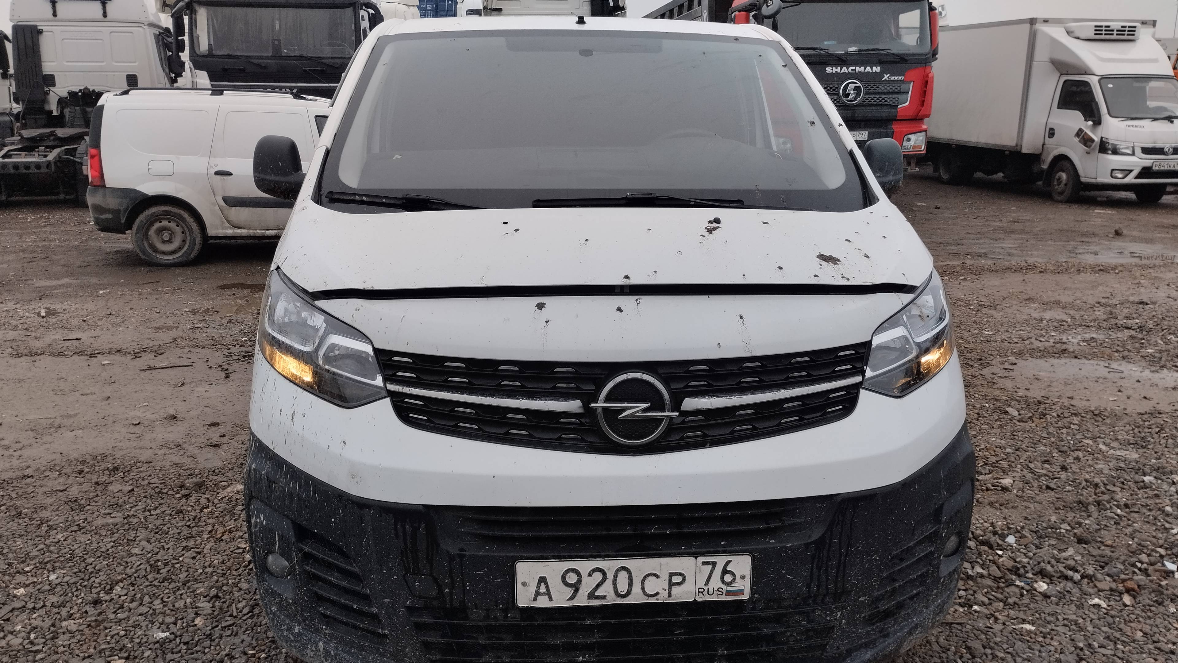 Opel Vivaro,  293 176 км, 2021 года в лизинг