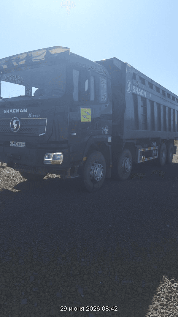 Shacman SX33186V366,  183 402 км, 2023 года в лизинг
