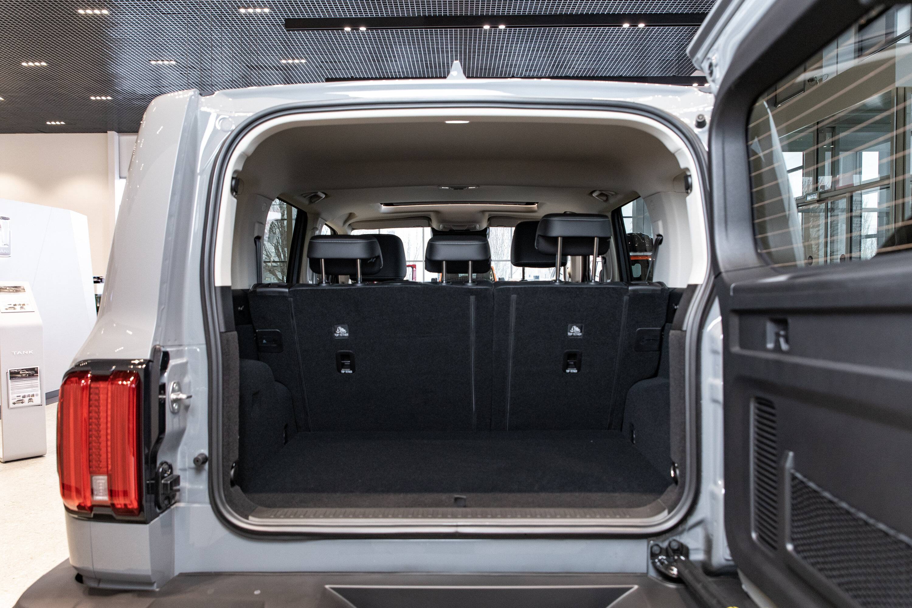 Tank 300 City Premium 2.0 8AT 4WD