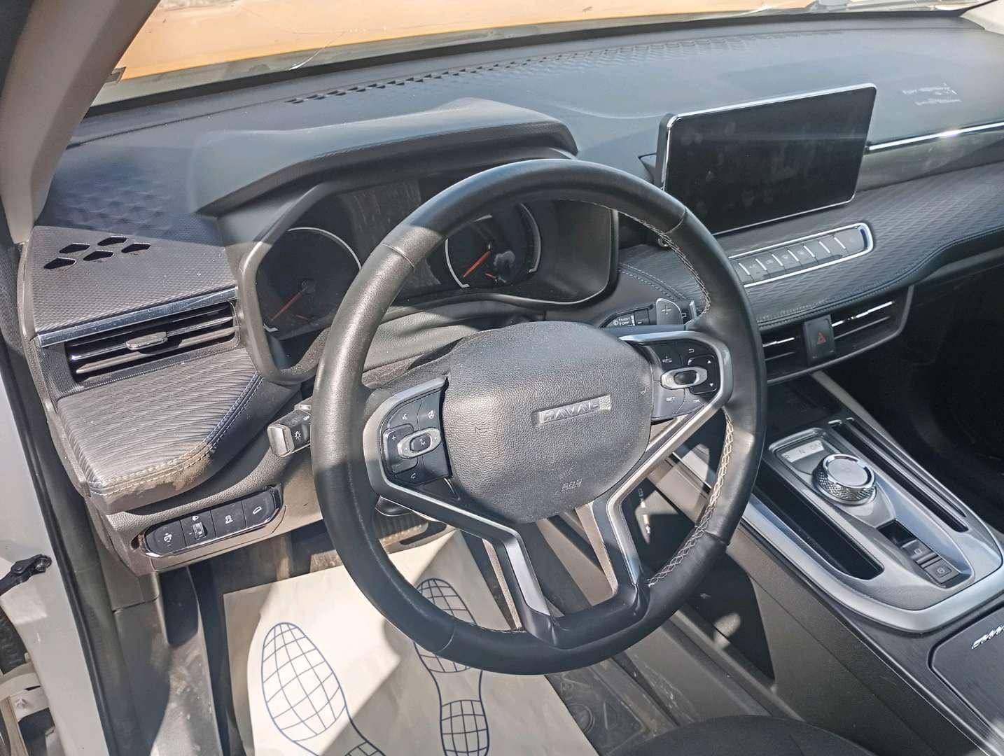 Haval Jolion,  150 000 км, 2024 года в лизинг