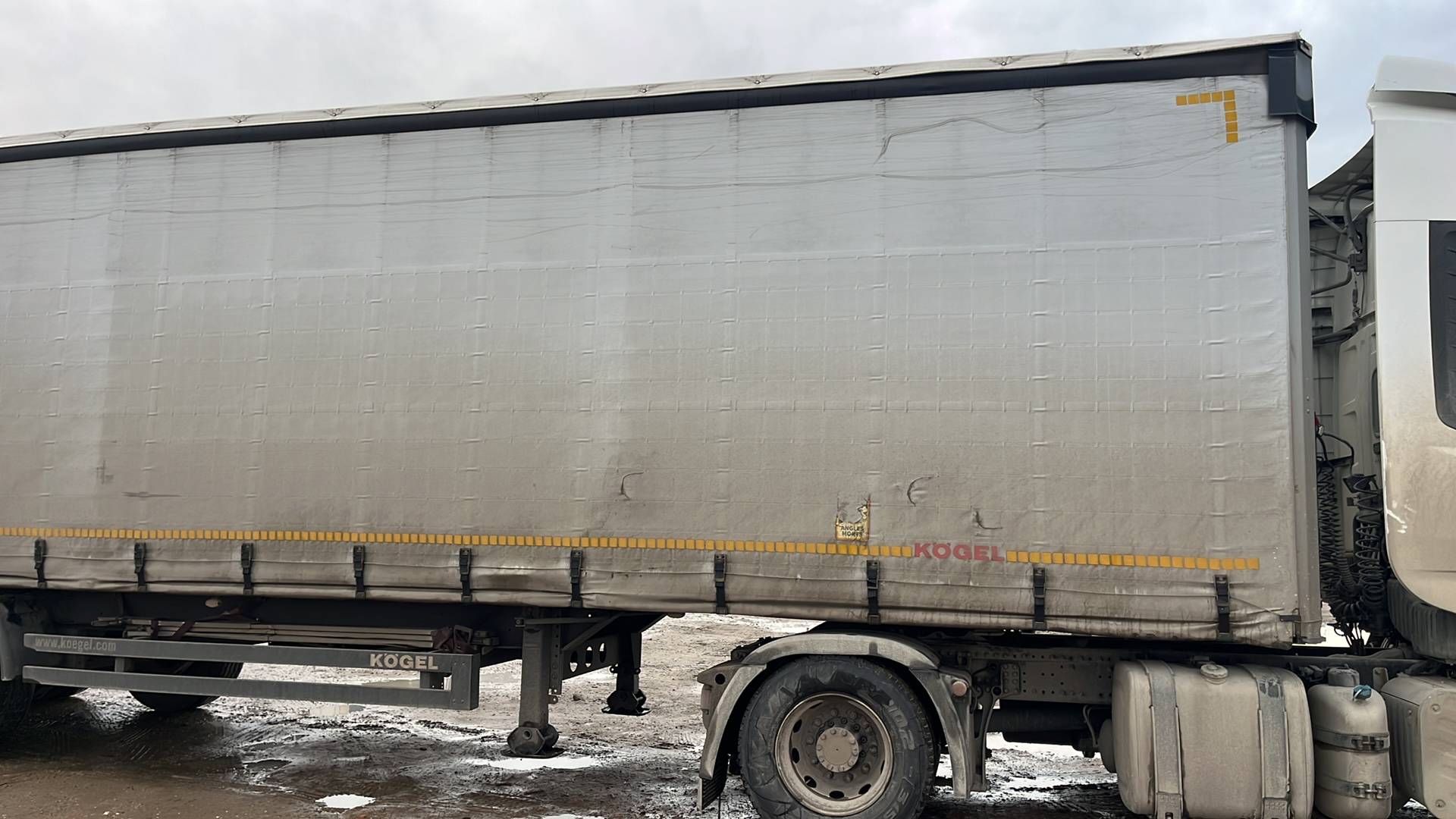 KOGEL Шторный Cargo S24 P90/1100, 2022 года в лизинг