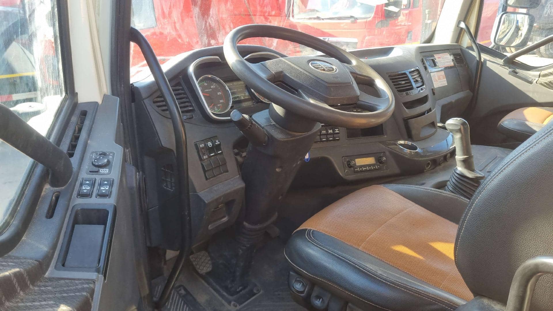 FAW CA3250P66K24L1TE5 6x6,  147 333 км, 2023 года в лизинг