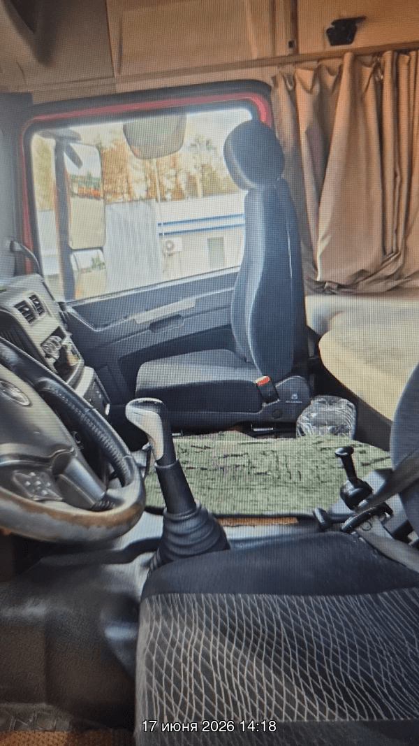 Shacman SX42584V324,  175 117 км, 2022 года в лизинг