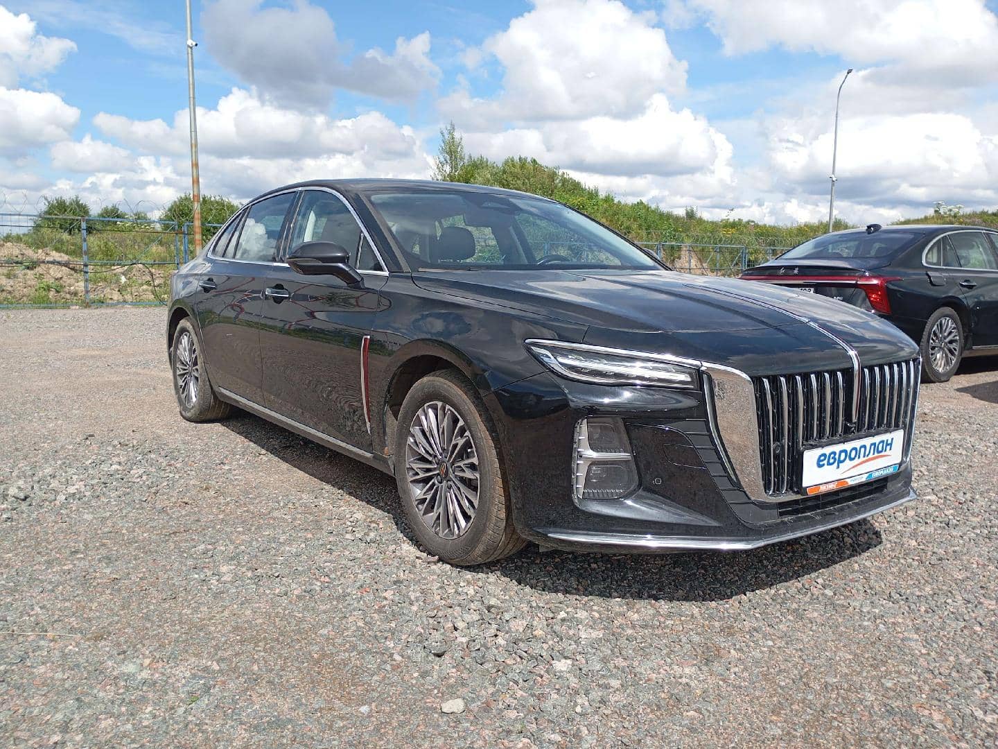 Hongqi H5