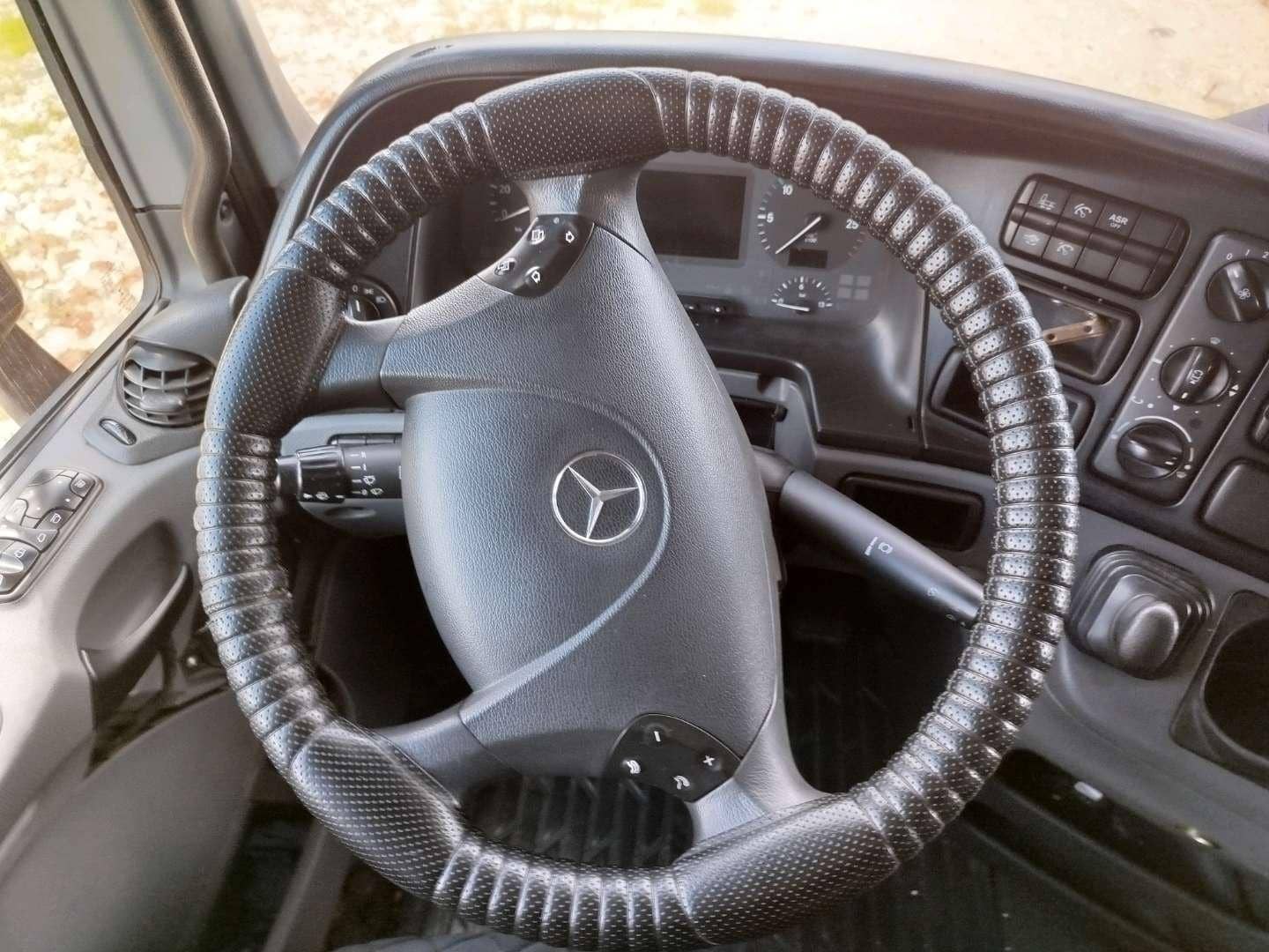 Mercedes-Benz Actros 3 1844 LS 4x2 (L),  1 400 000 км, 2018 года в лизинг