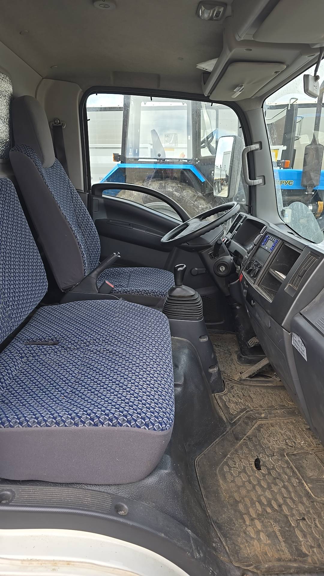 ISUZU NMR 85H,  186 676 км, 2022 года в лизинг