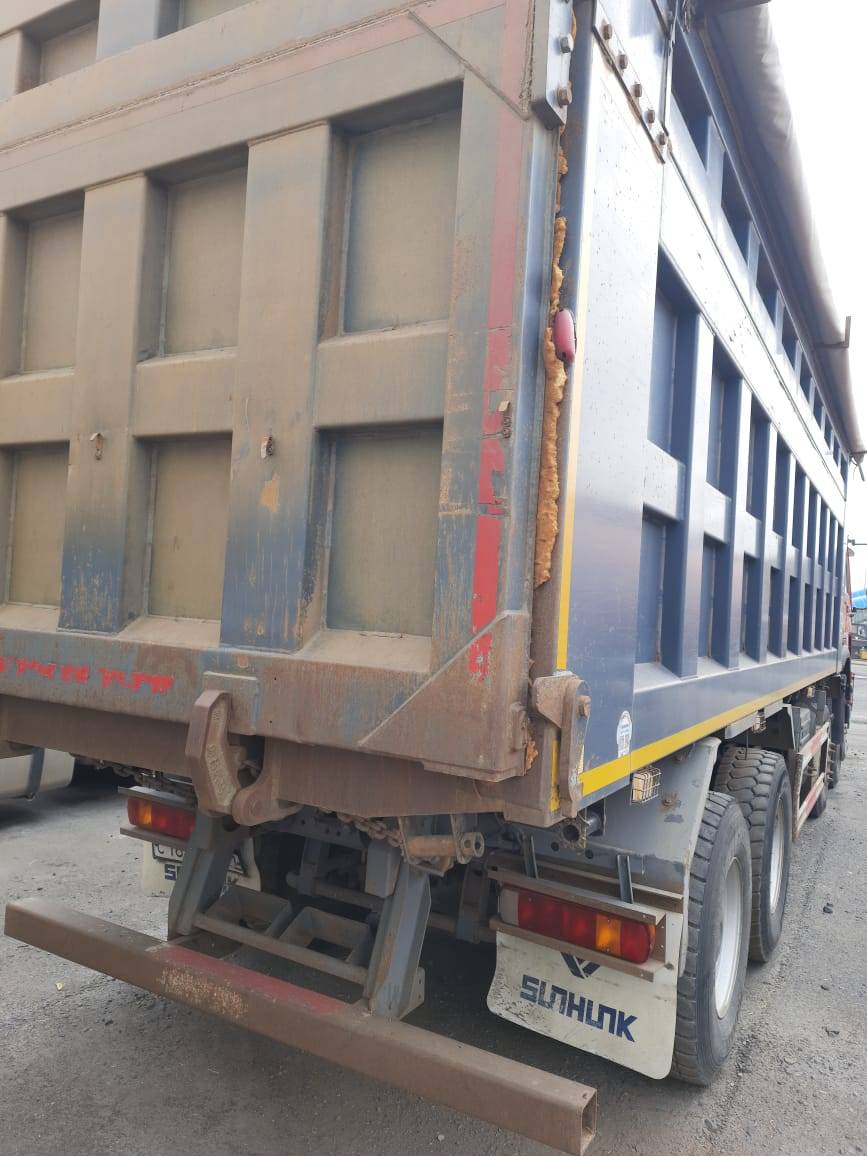 HOWO ZZ3407S3867Е 8х4,  220 777 км, 2022 года в лизинг