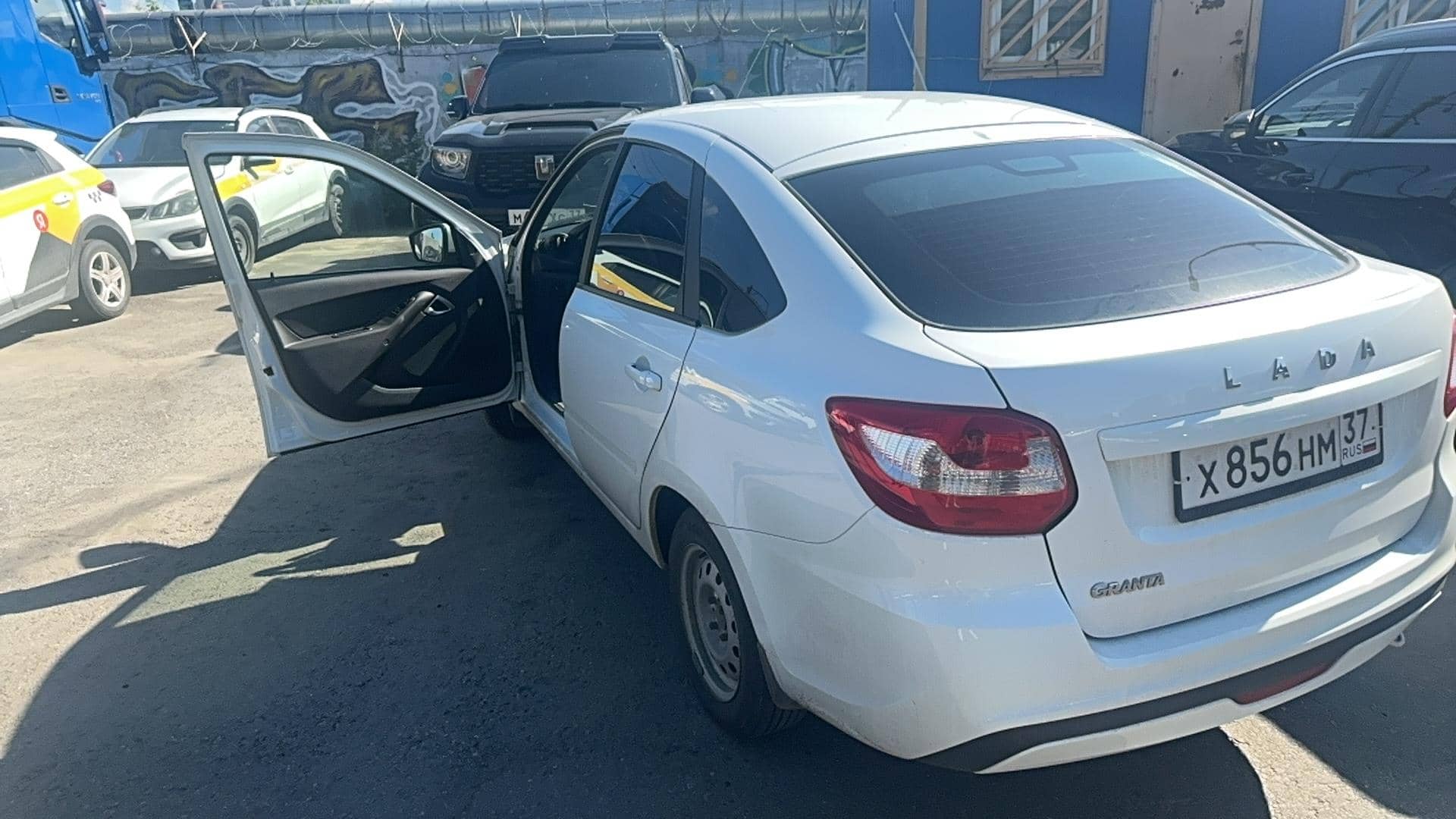 Lada Granta лифтбек,  96 742 км, 2024 года в лизинг