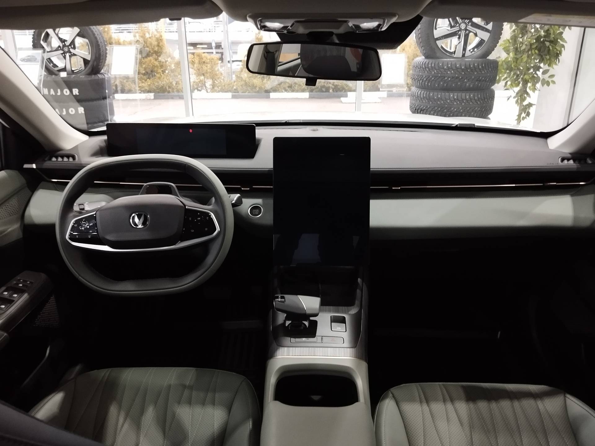 Changan Lamore Tech 1.5 DCT 180hp 2WD 
