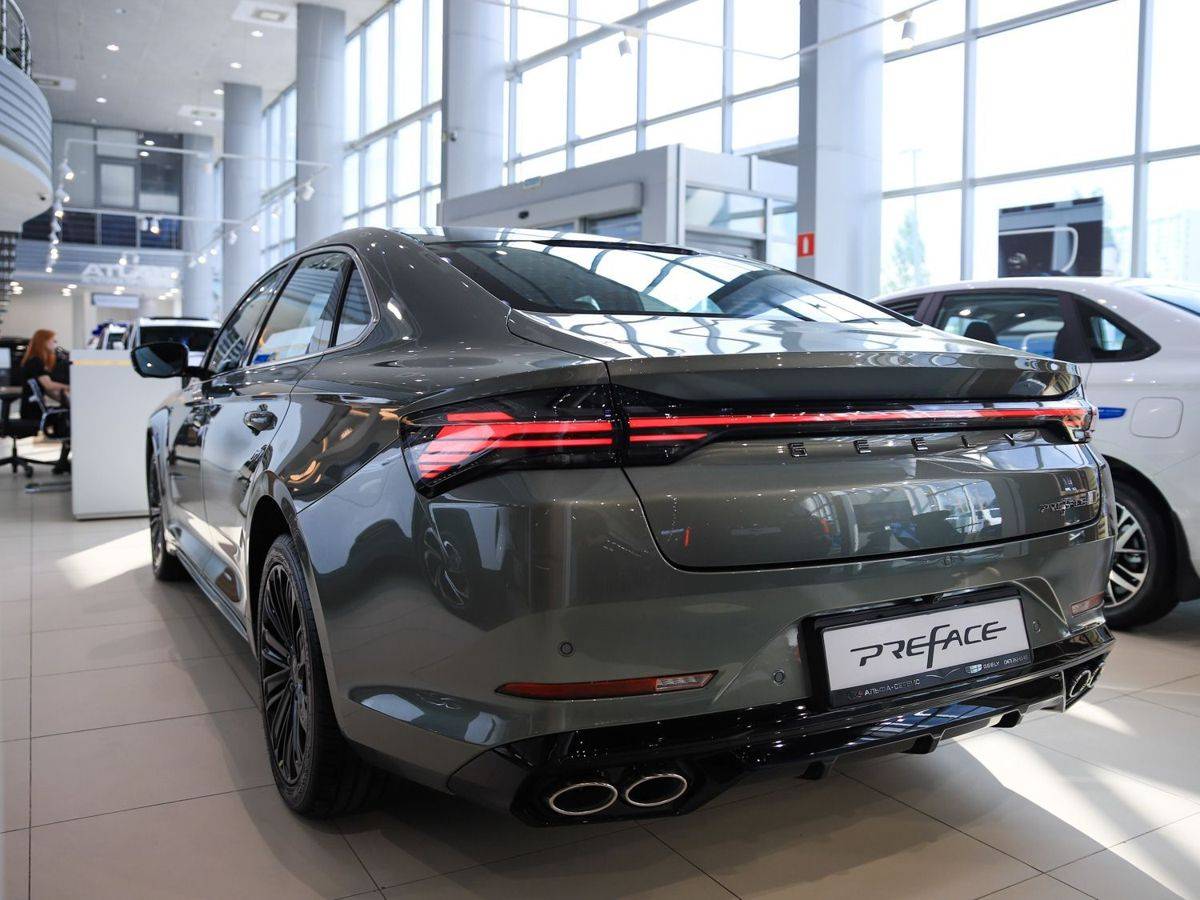 Geely Preface Flagship 2.0T 7DCT