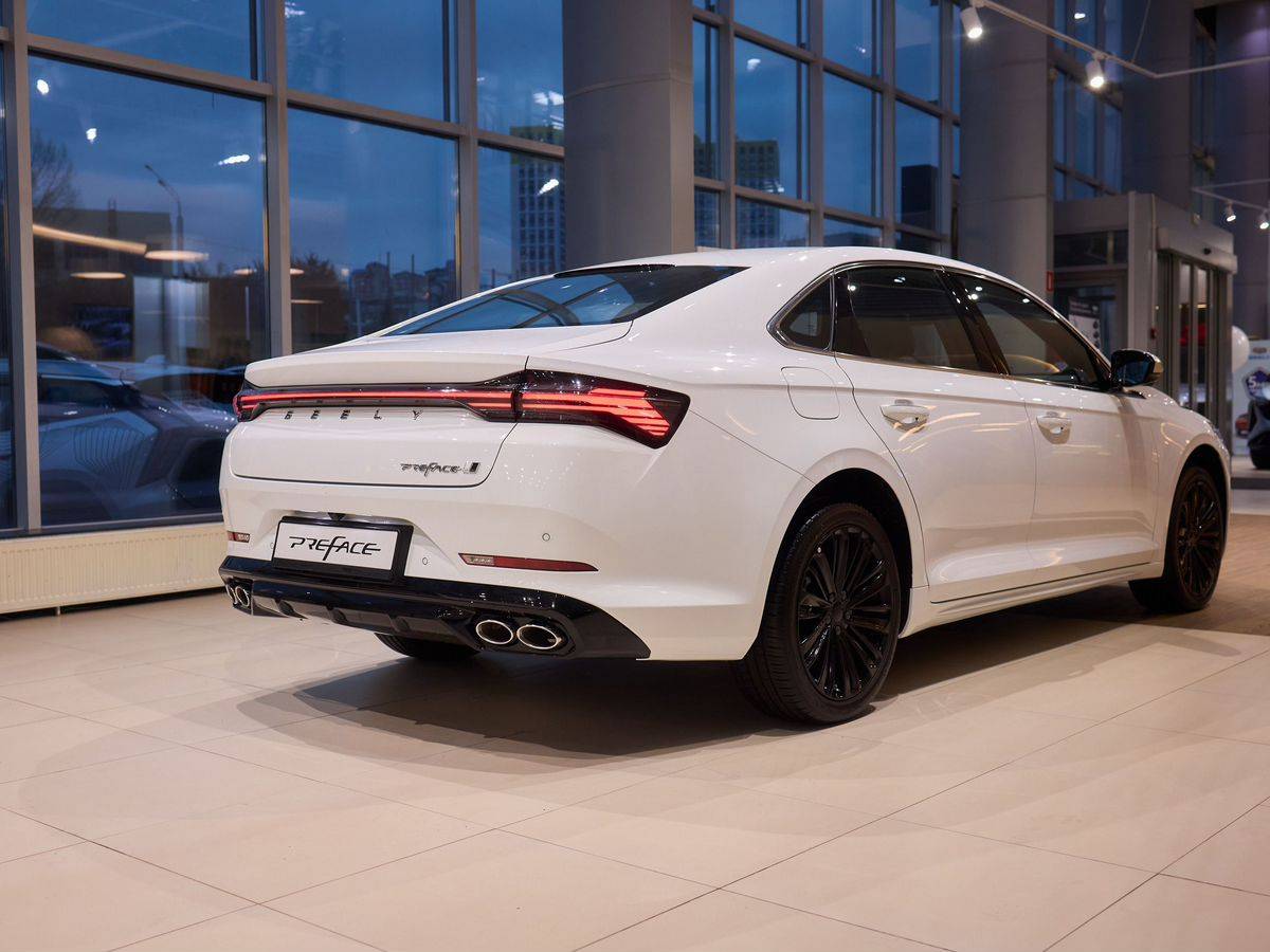 Geely Preface Flagship 2.0T 7DCT