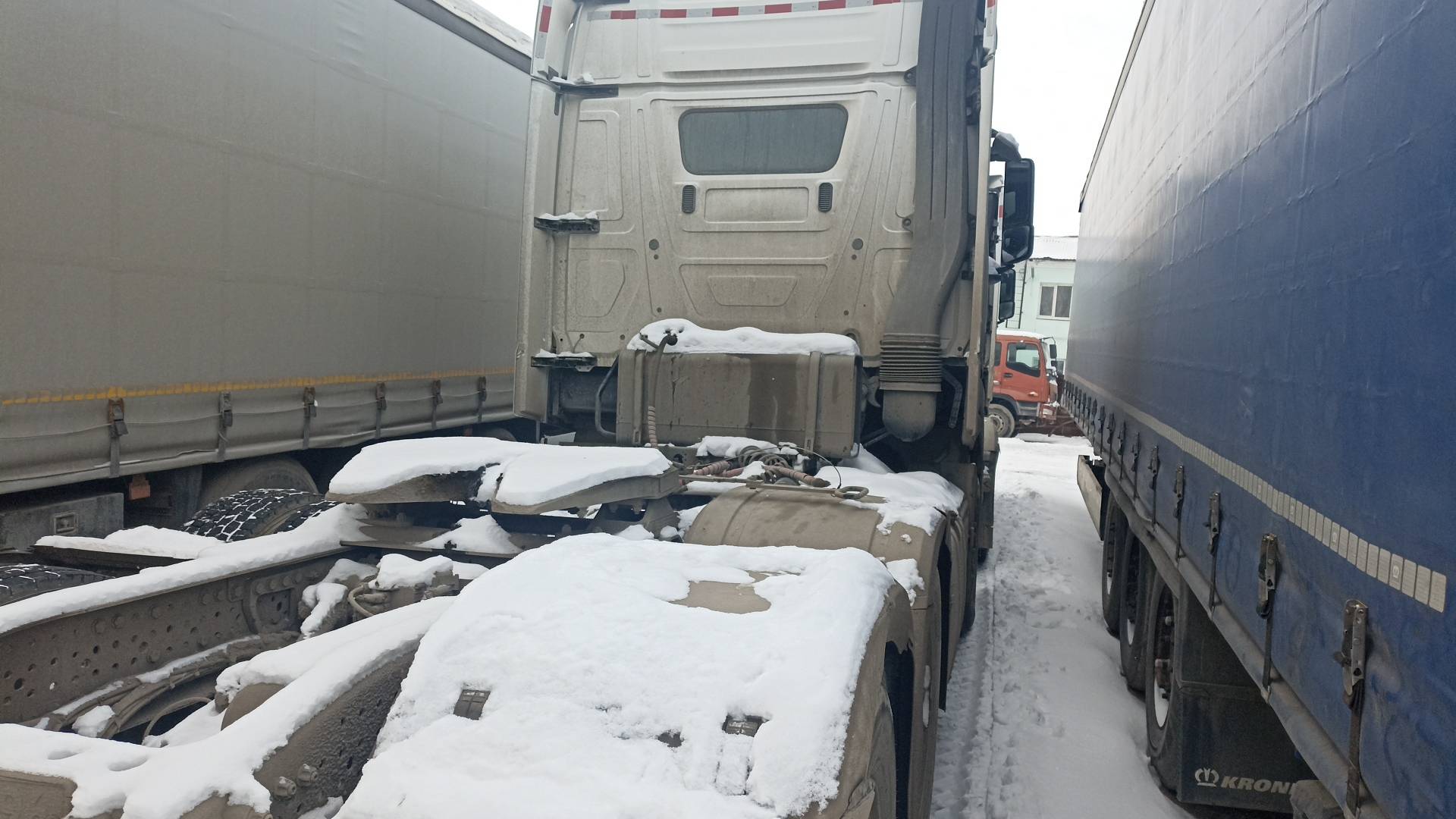 Mercedes-Benz Actros 2648 LS 6X4 (StreamSpace),  268 157 км, 2023 года в лизинг