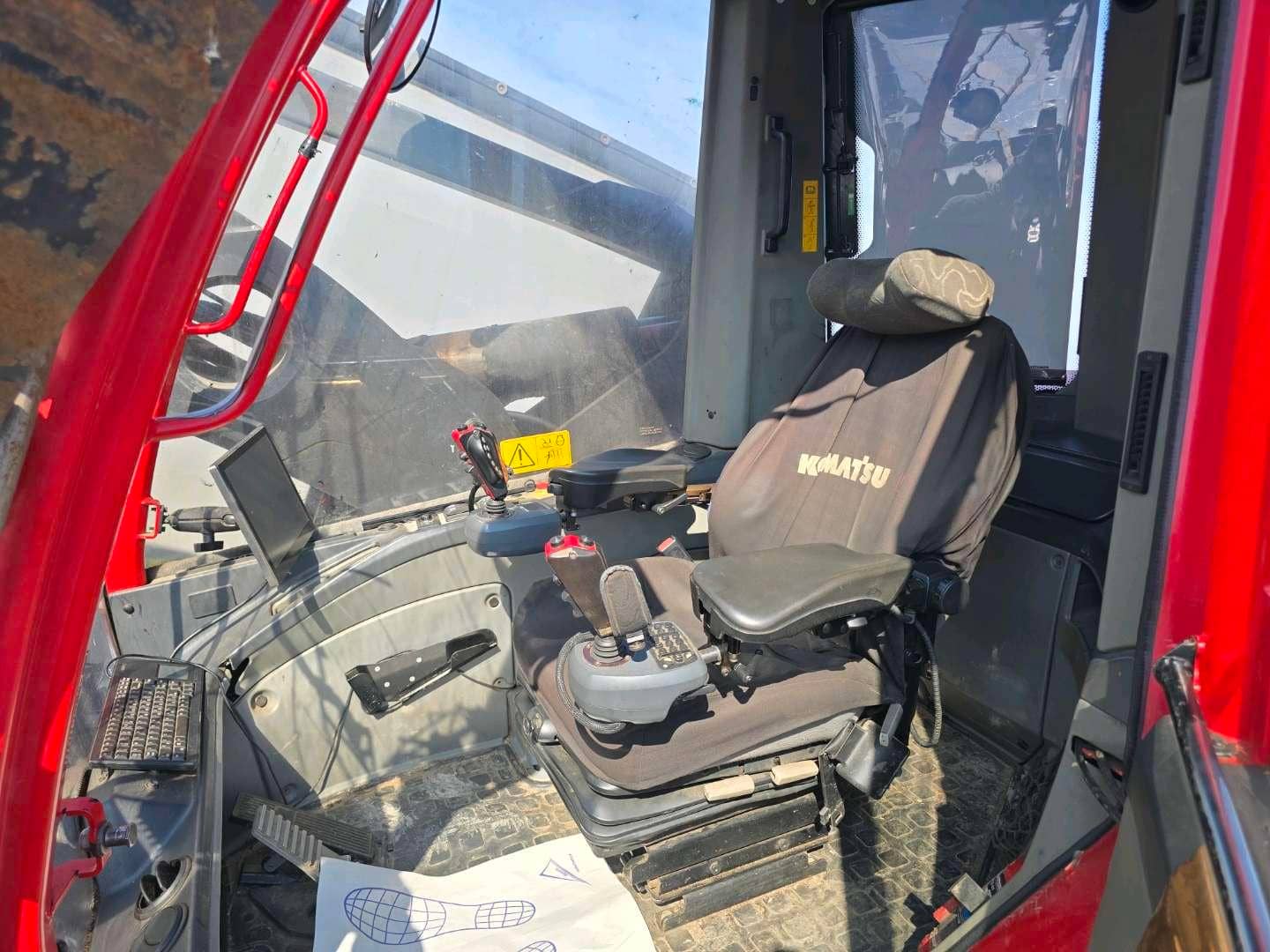 KOMATSU 931 6WD, 2016 года в лизинг