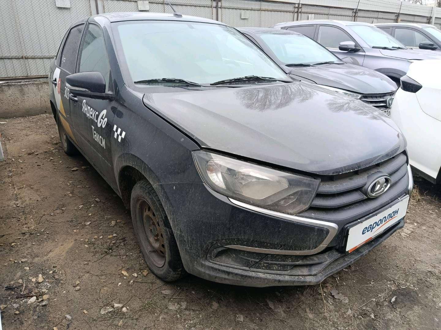 Lada Granta седан,  180 000 км, 2022 года в лизинг