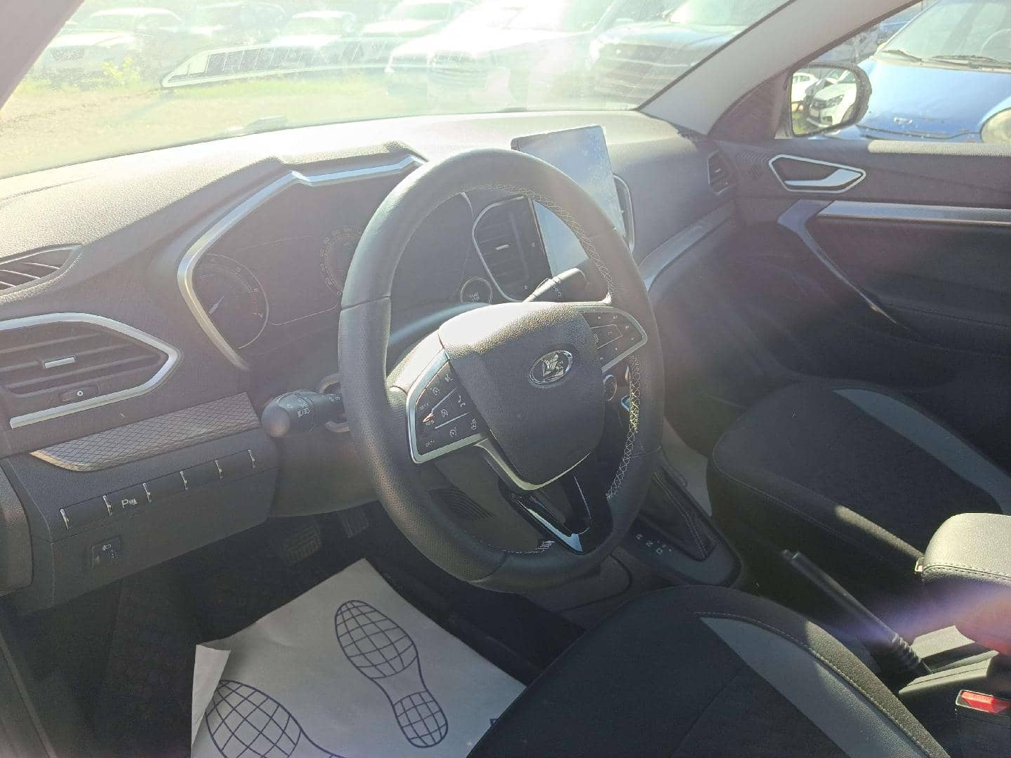 Lada Vesta седан,  7 930 км, 2024 года в лизинг