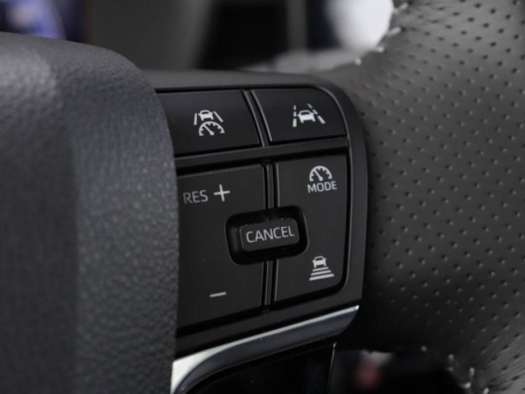 Toyota Camry 2.0S Sports Edition