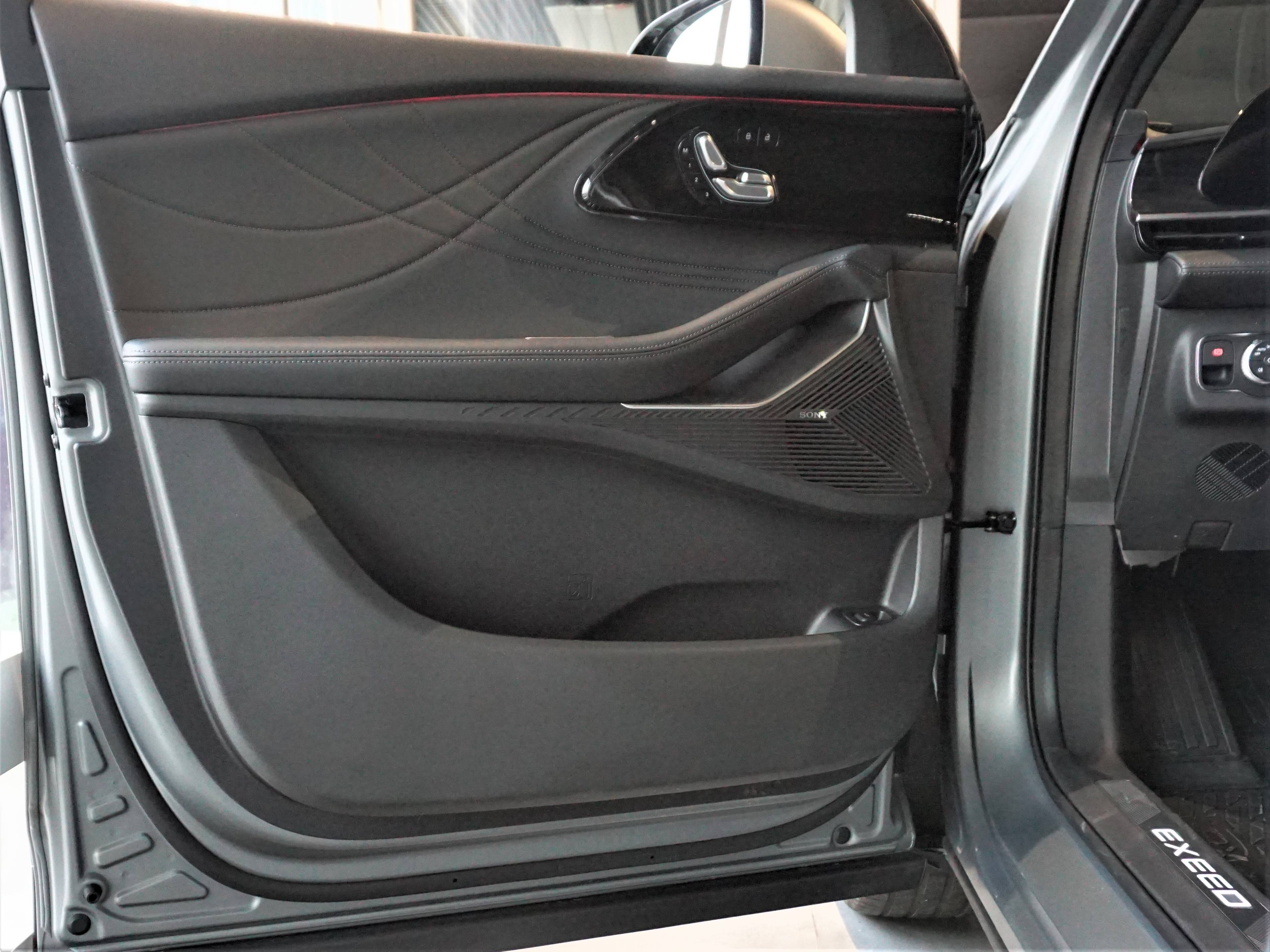 EXEED RX Premium 2.0 TGDI 8AT AWD