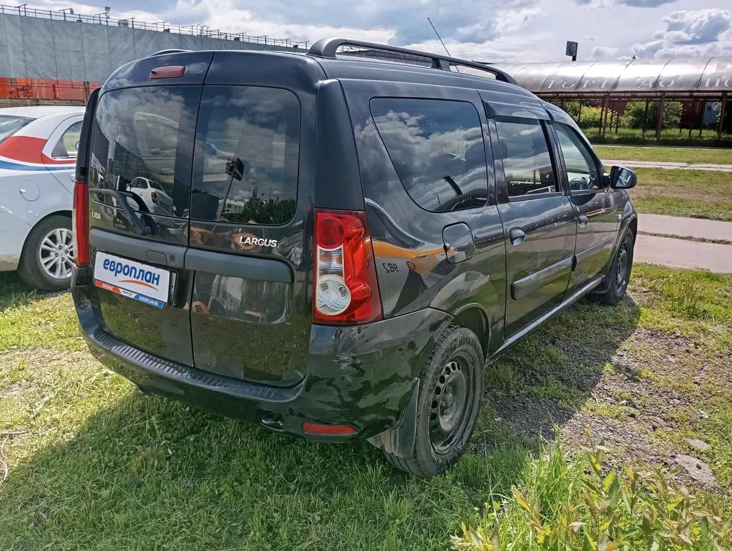 Lada Largus универсал,  269 982 км, 2019 года в лизинг