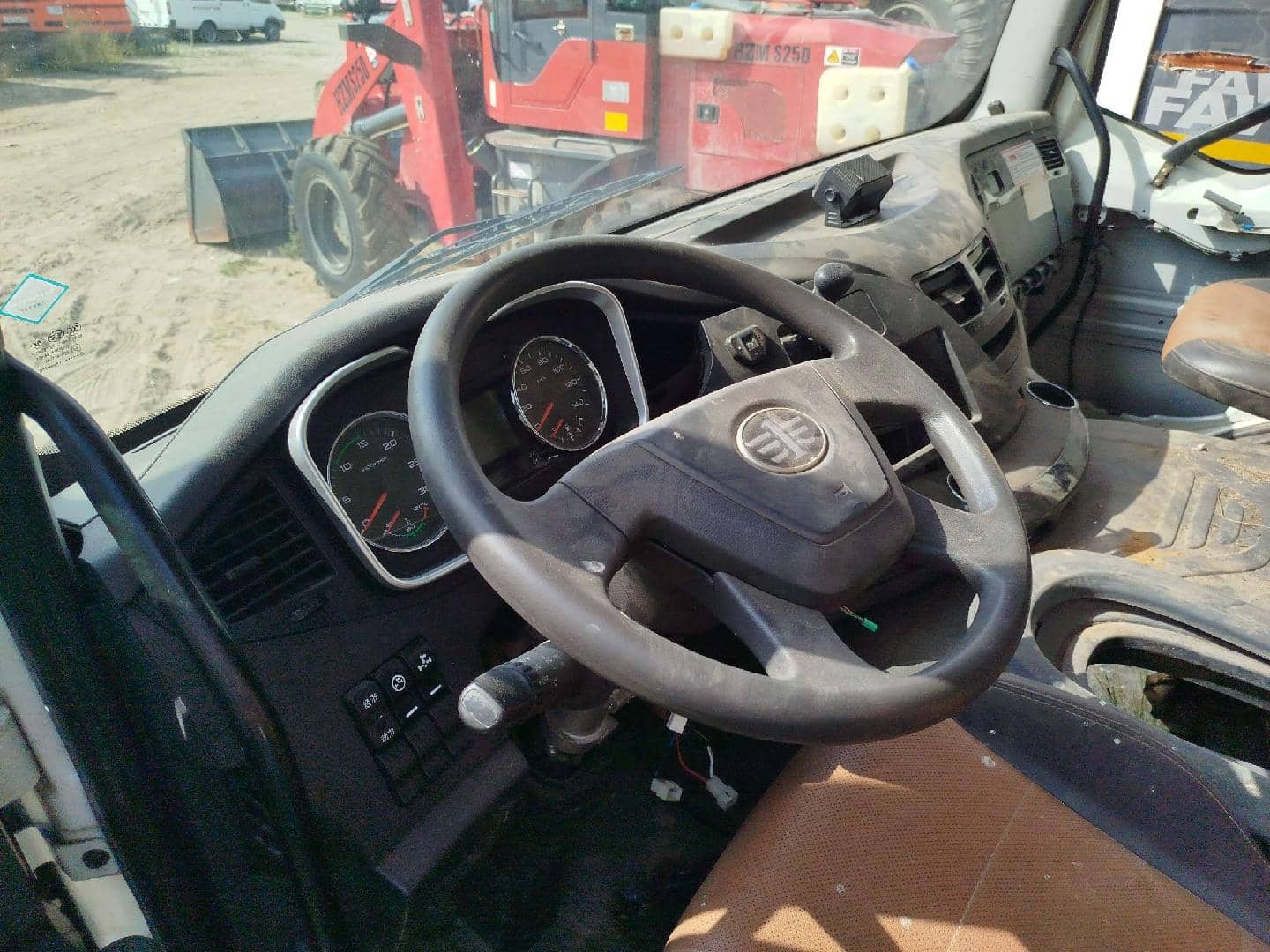 FAW CA3250P66K24L1TE5 6x6,  100 км, 2023 года в лизинг