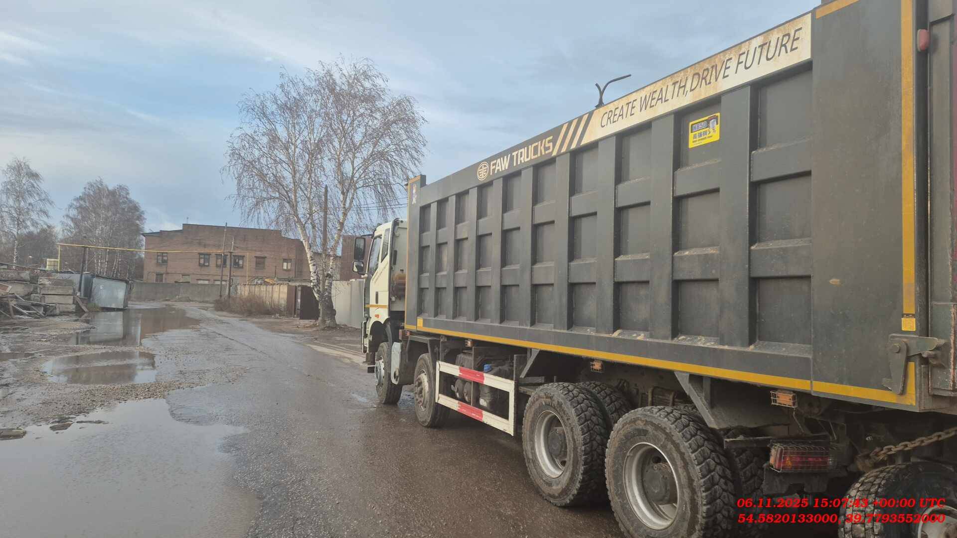 FAW CA3310P66K24T4E5 8х4,  101 729 км, 2024 года в лизинг