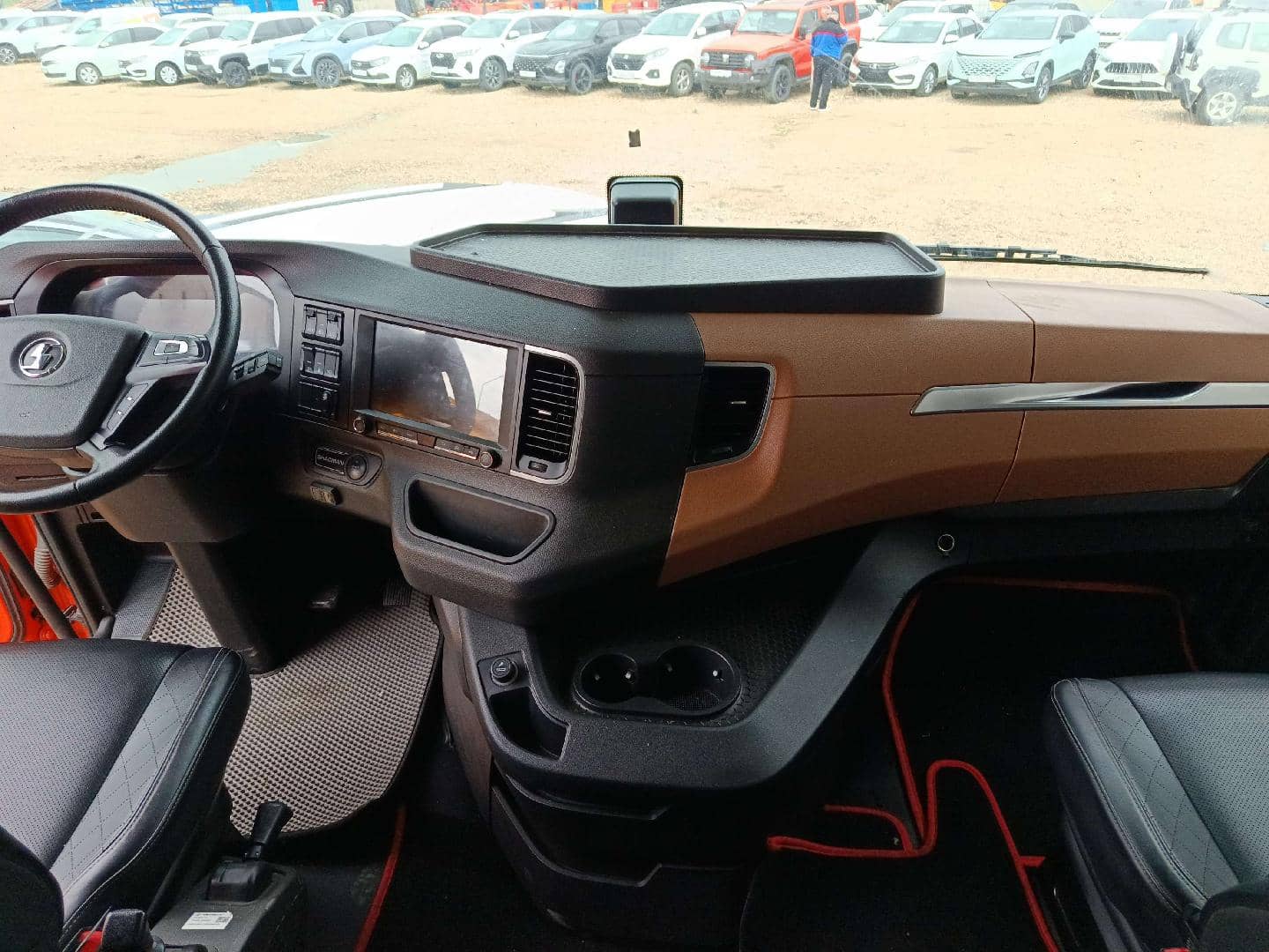 Shacman SX4188YY381,  229 683 км, 2023 года в лизинг
