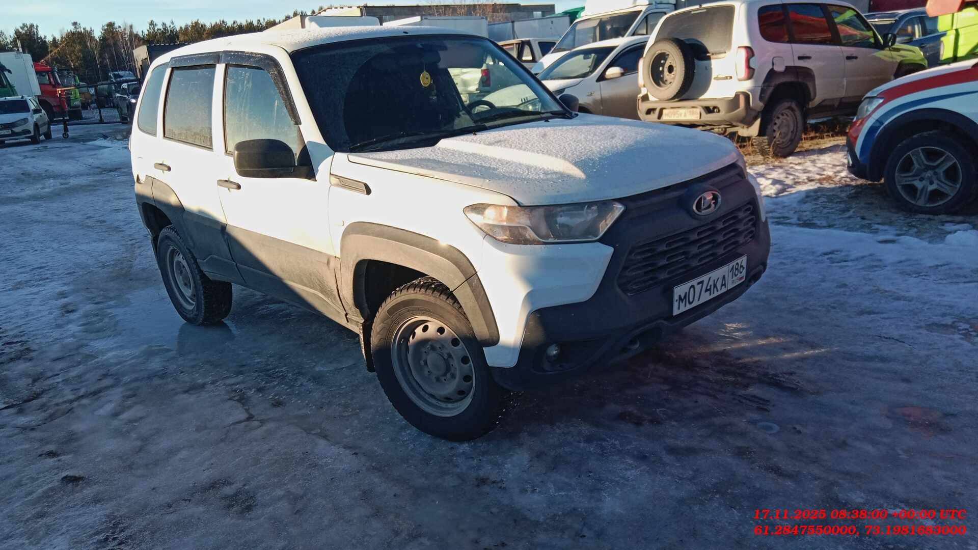 Lada Niva Travel