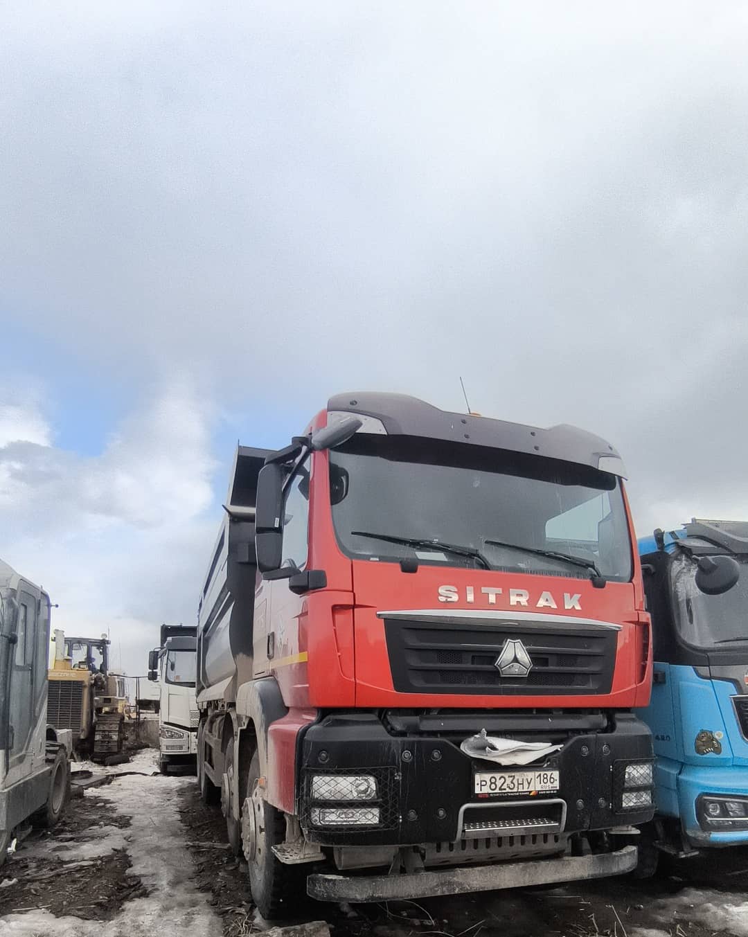 Sitrak ZZ3316V306ME,  76 852 км, 2023 года в лизинг