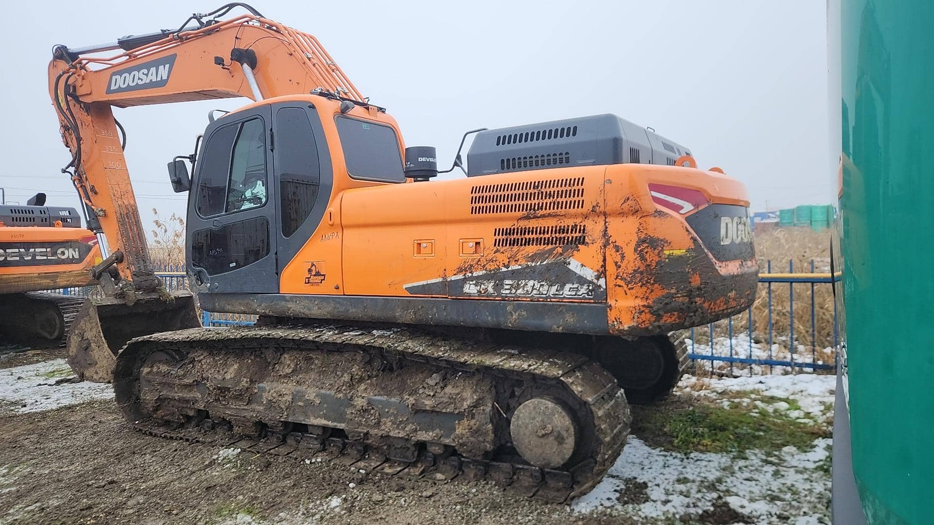 DOOSAN/DEVELON DX300LCA-7M,  4 031 км, 2023 года в лизинг