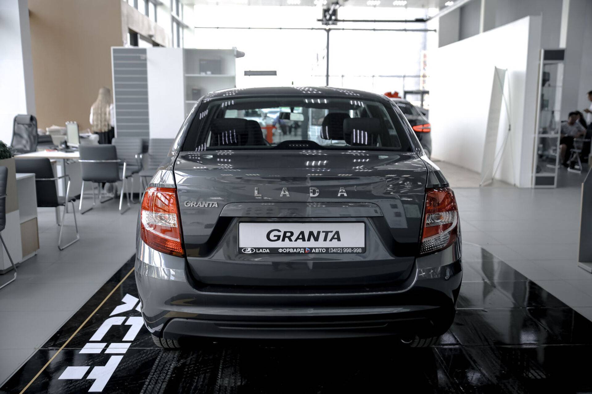 Lada Granta седан Comfort 24 1.6 106hp 5MT
