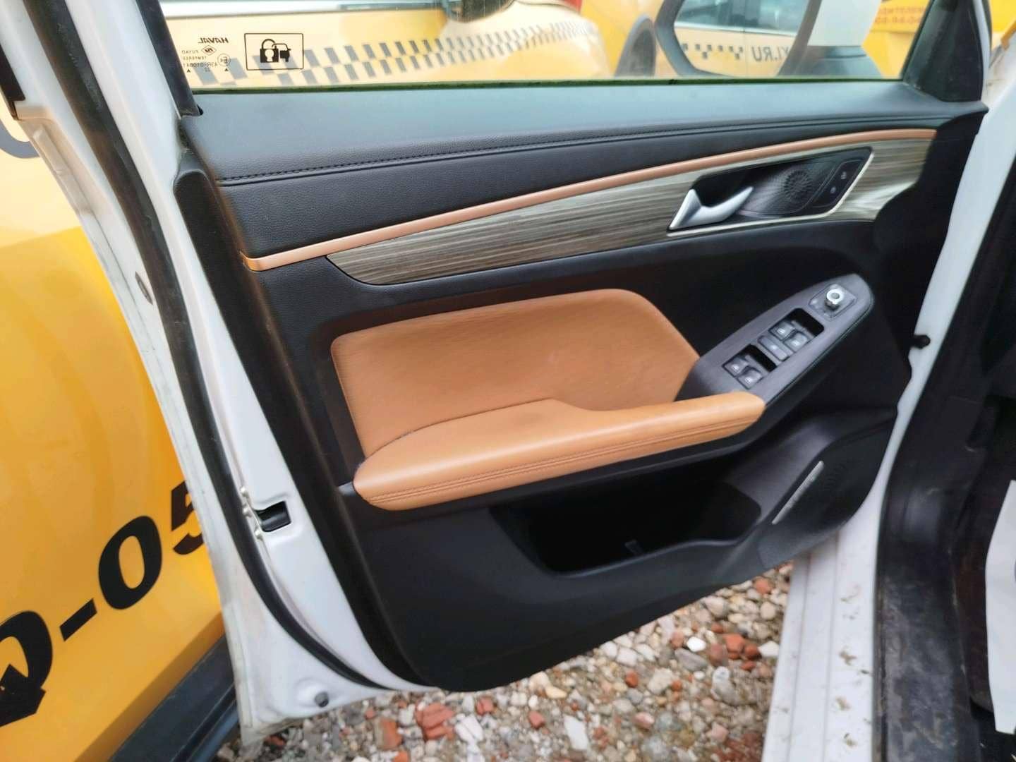 Haval Jolion,  245 575 км, 2023 года в лизинг