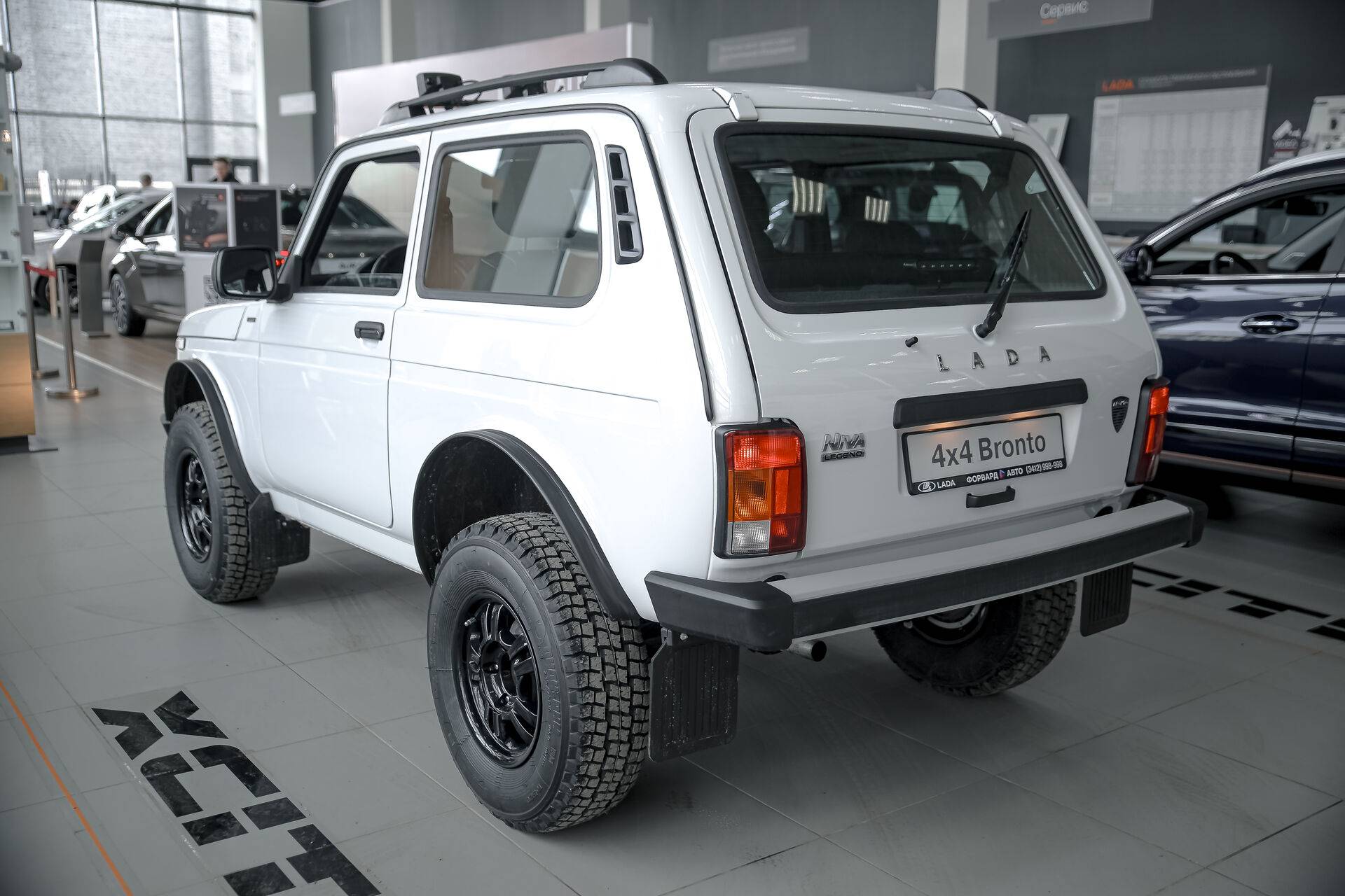 Lada Niva Legend Bronto Luxe 1.7 5MT