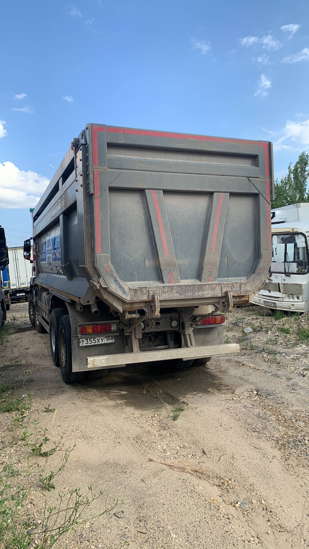 HOWO ZZ3317V386GE1 8х4,  269 394 км, 2022 года в лизинг