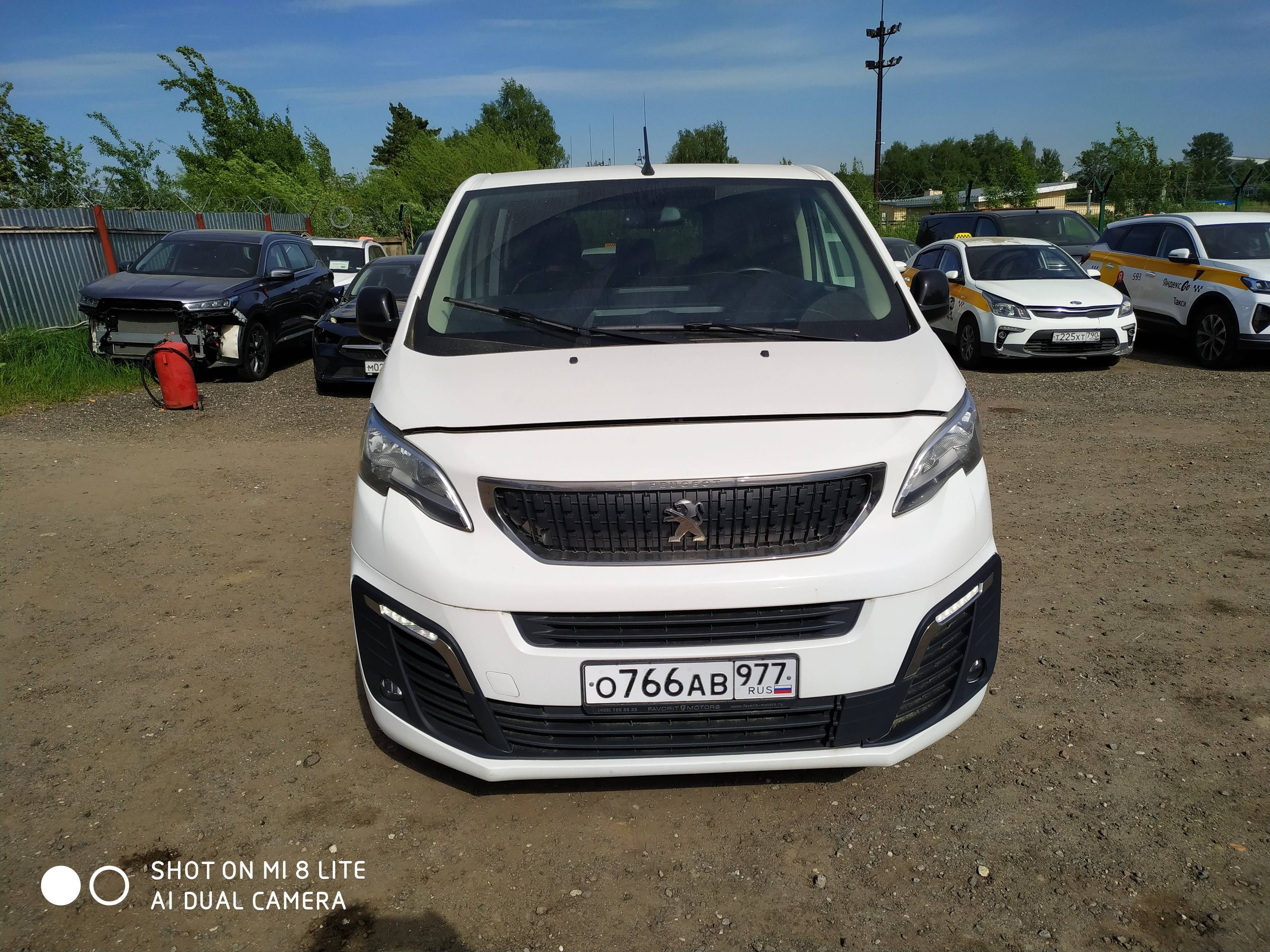 Peugeot Traveller