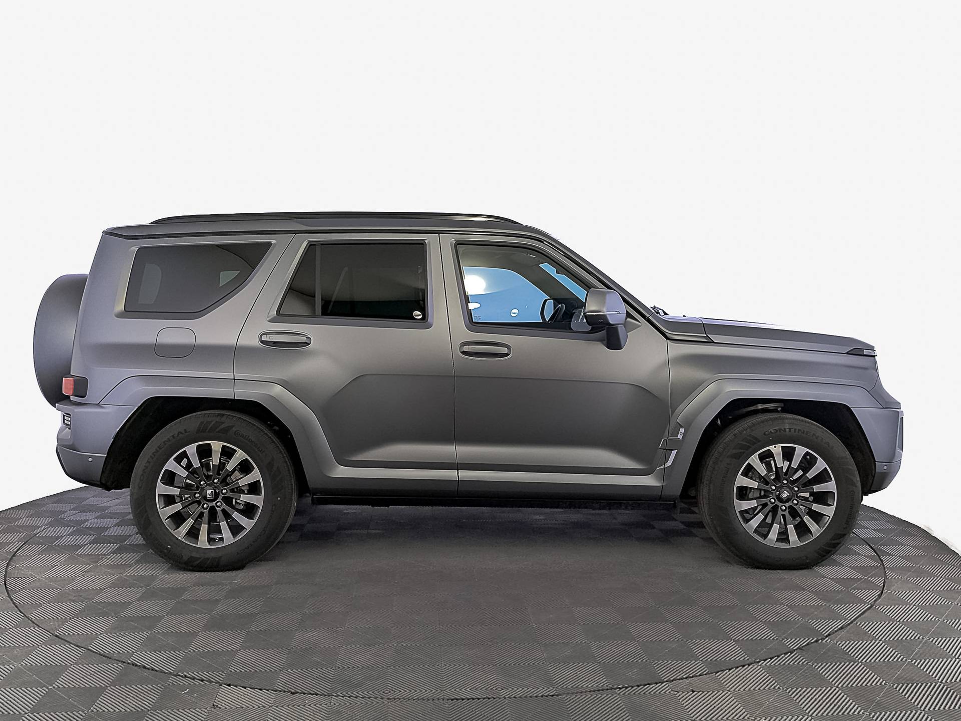 Tank 700 Superior 3.0 9AT 4WD