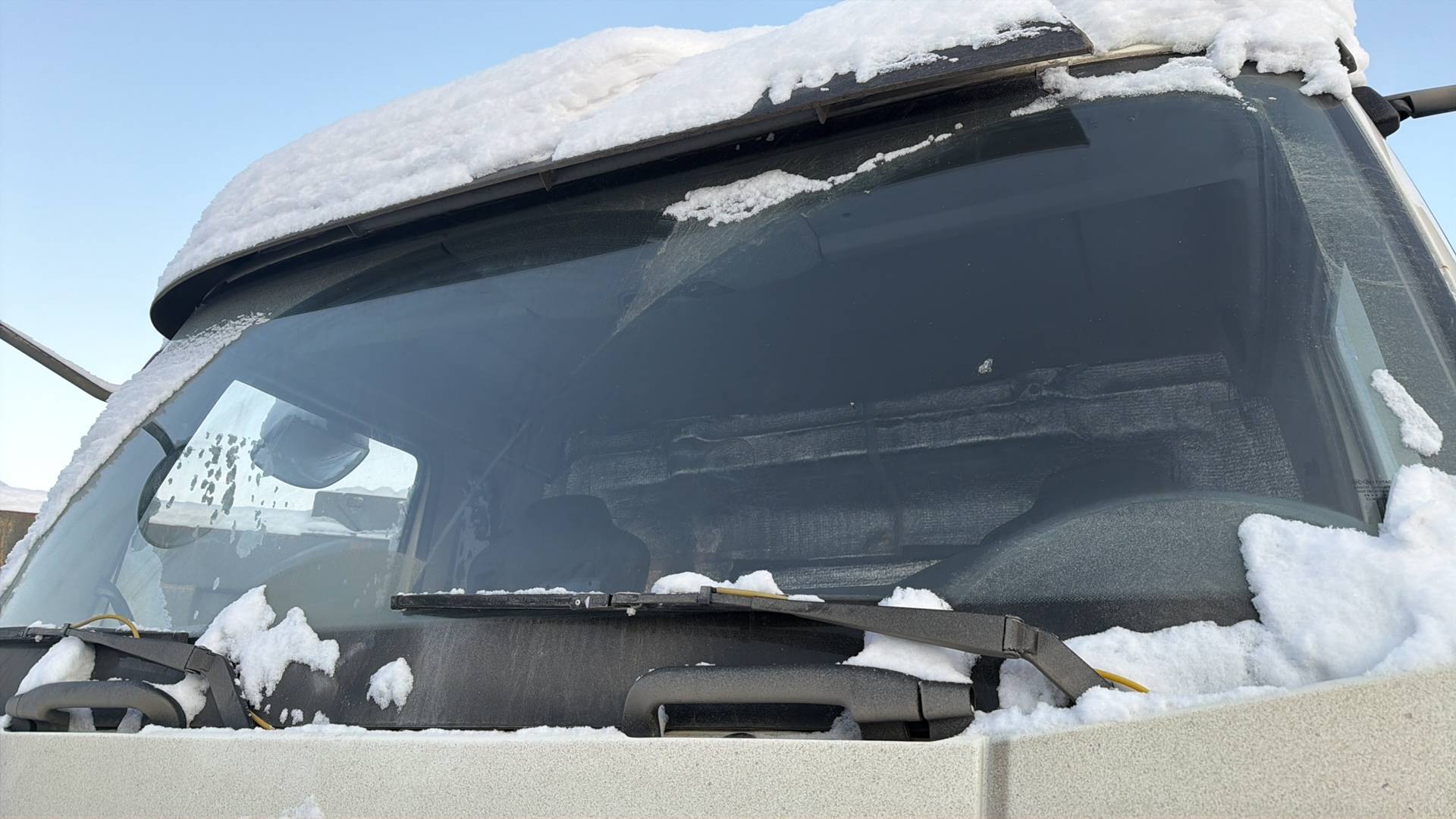 FAW CA3310P66K24T4E5 8х4,  184 823 км, 2022 года в лизинг