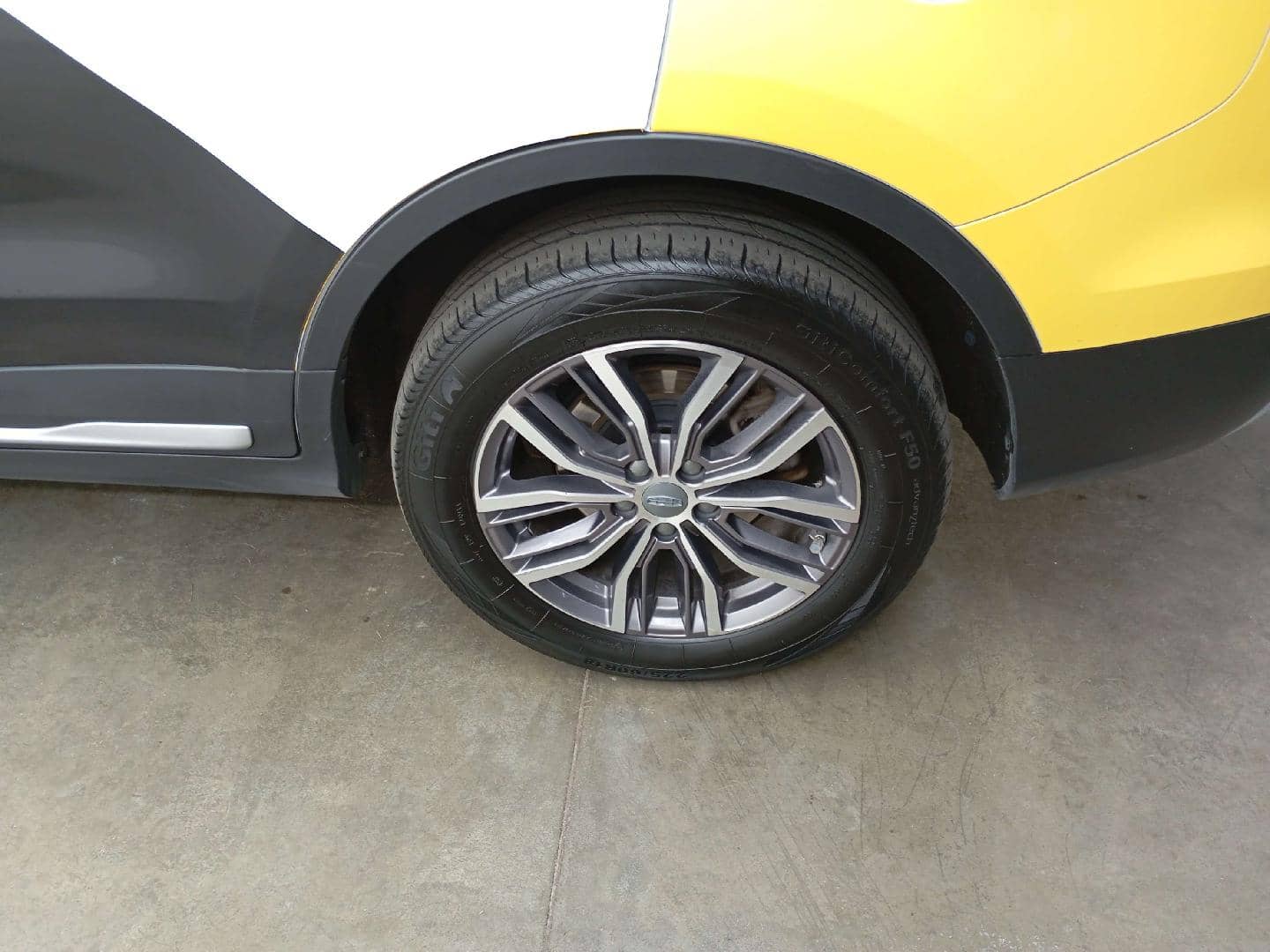 Geely Atlas Pro,  161 120 км, 2024 года в лизинг