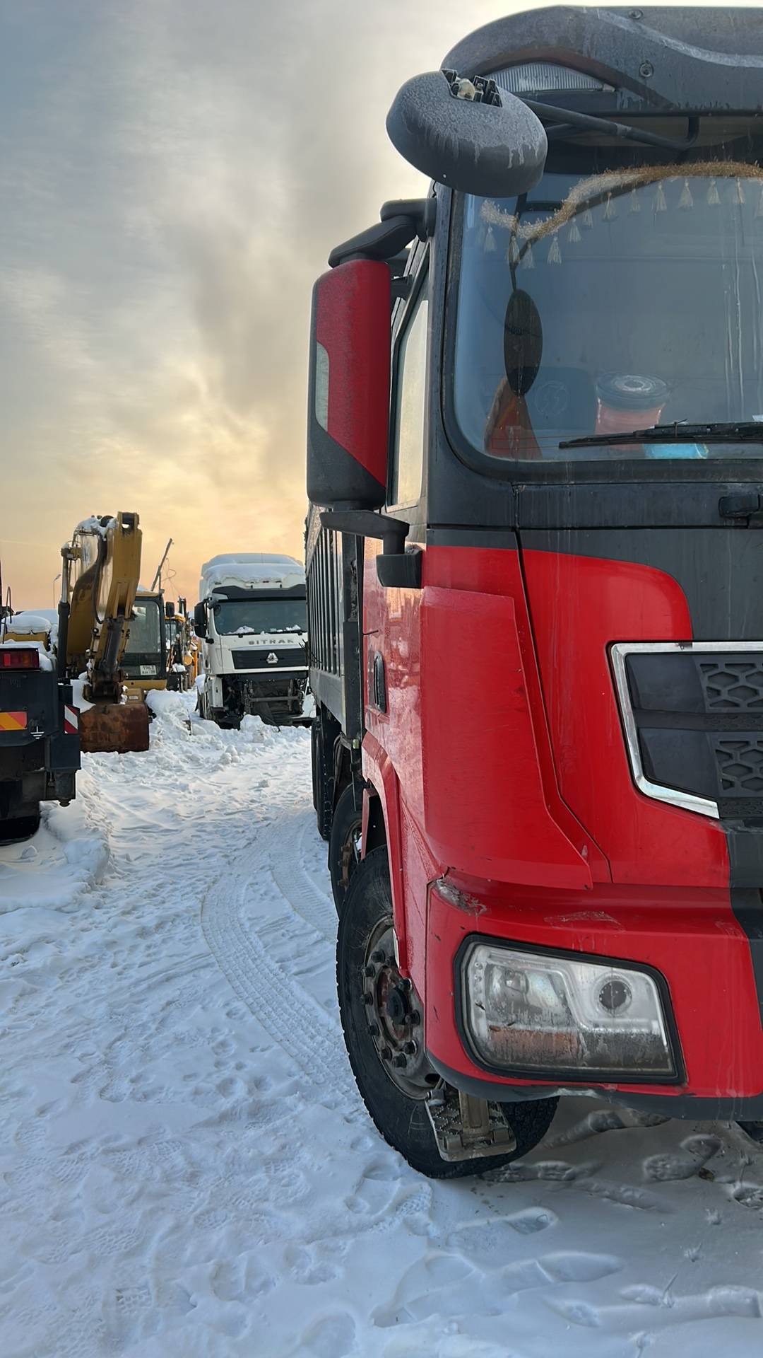 Shacman SX33186W366C,  181 491 км, 2022 года в лизинг